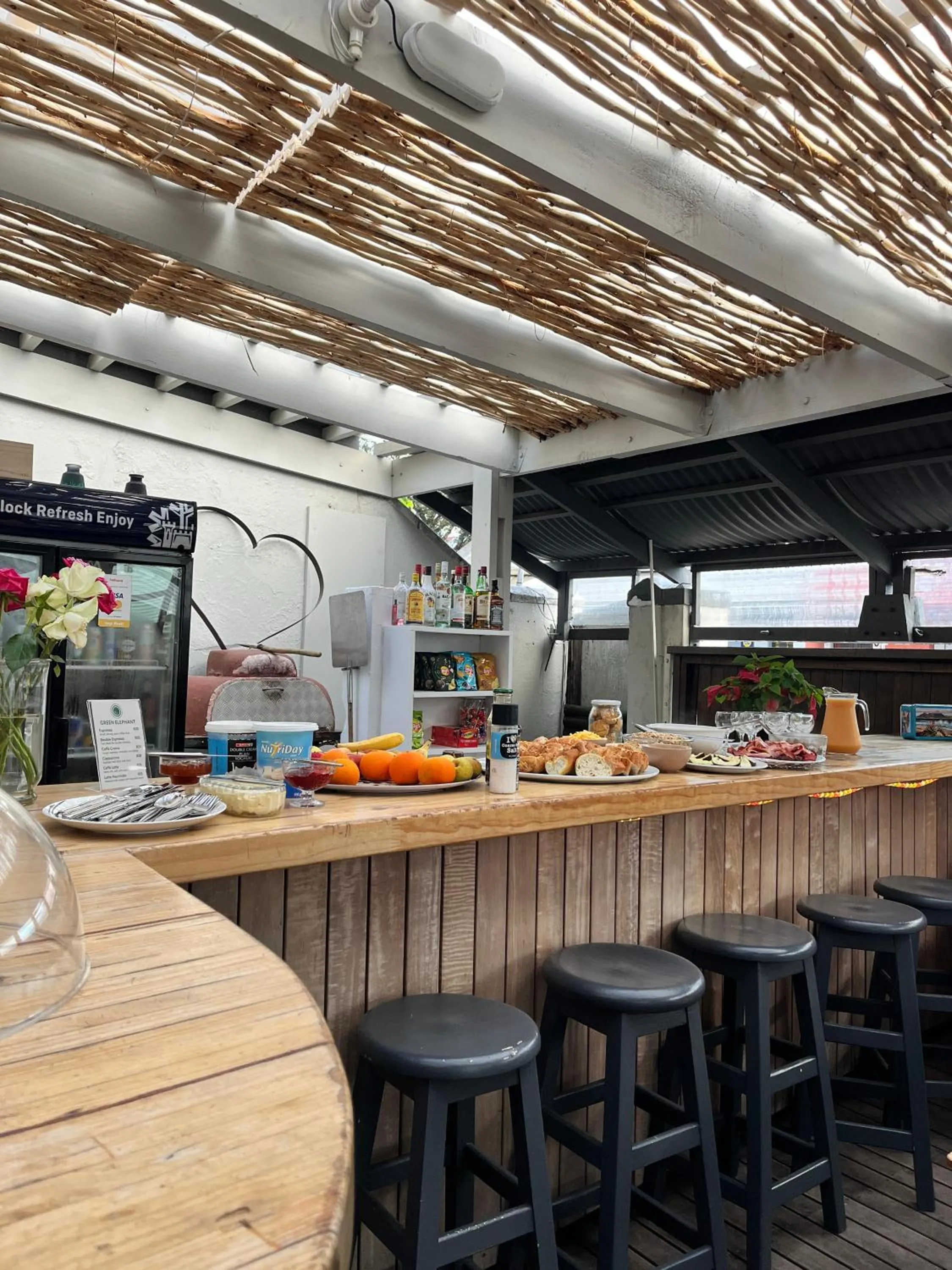 Green Elephant Backpackers