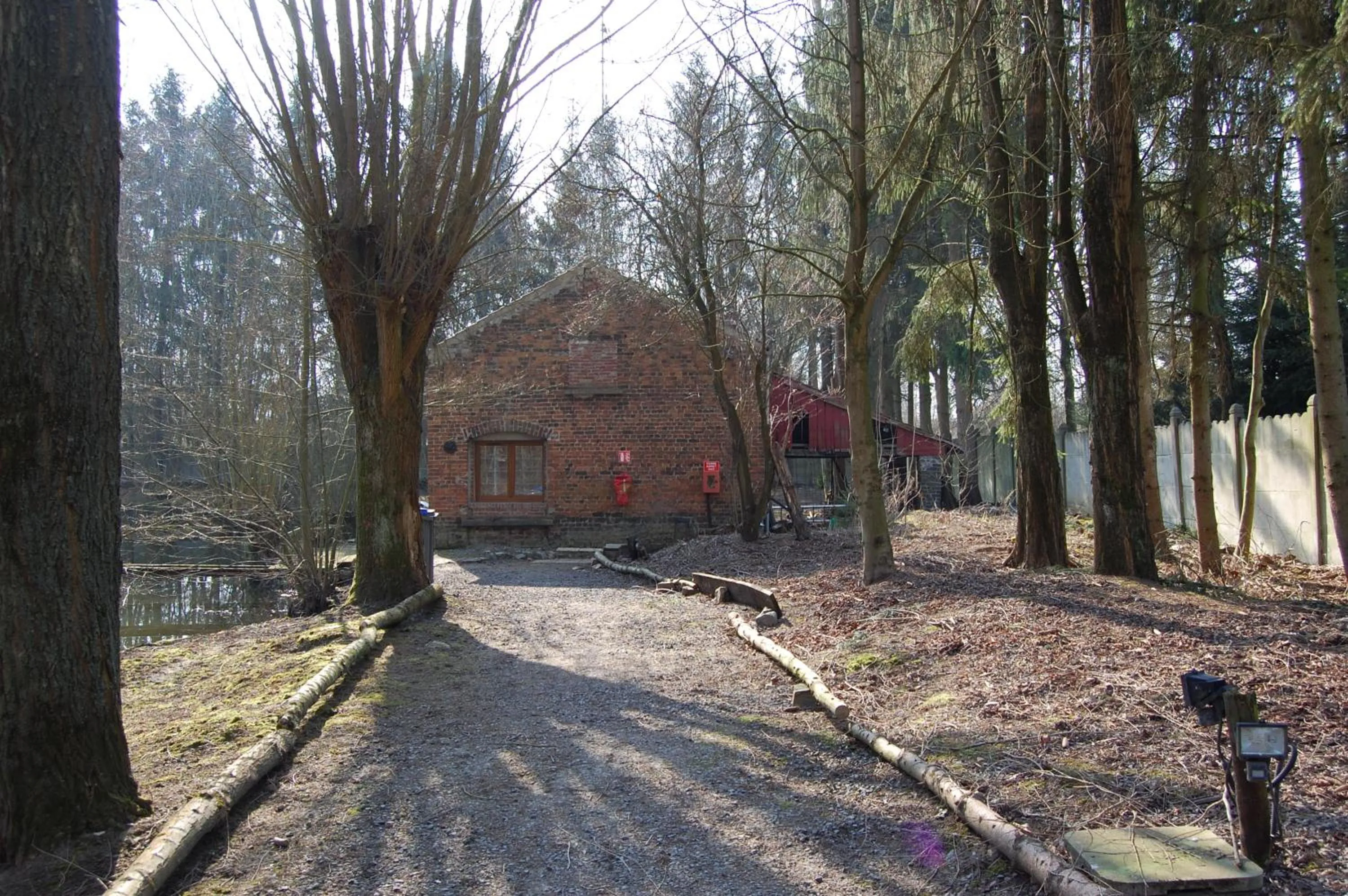 Facade/entrance in AUBERGE du BORD des EAUX - Demi-pension assurée sur réservation
