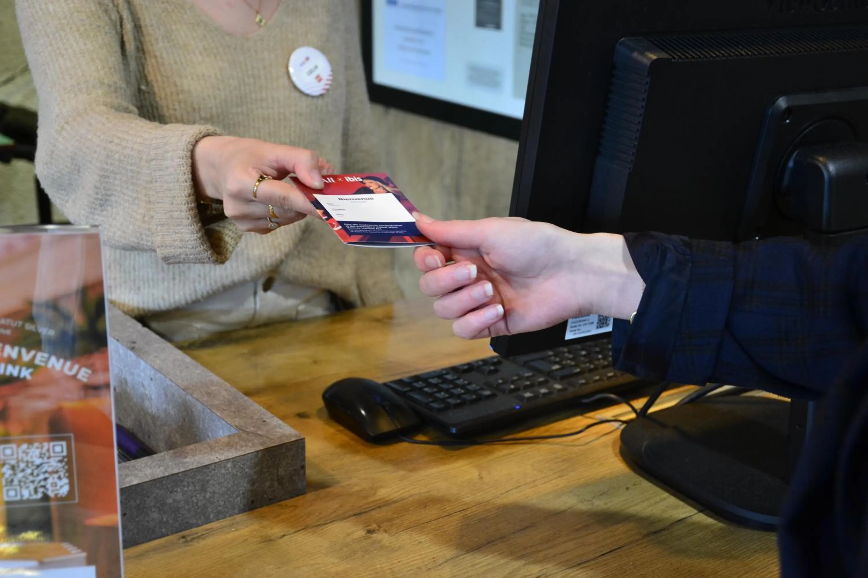 Lobby or reception in ibis Chambery