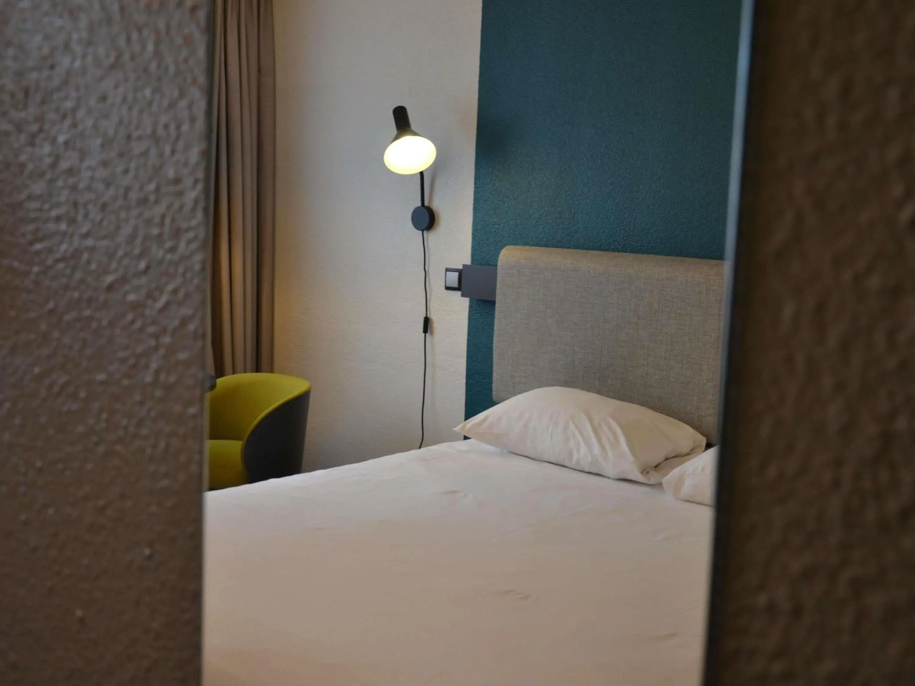Bedroom, Bed in ibis Chambery Bedroom, Bed in ibis Chambery