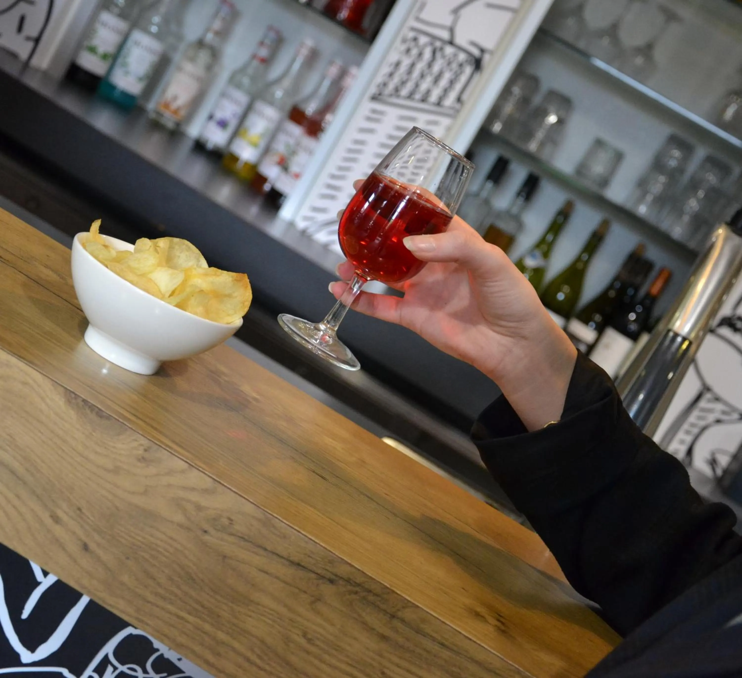 Restaurant/places to eat in ibis Chambery