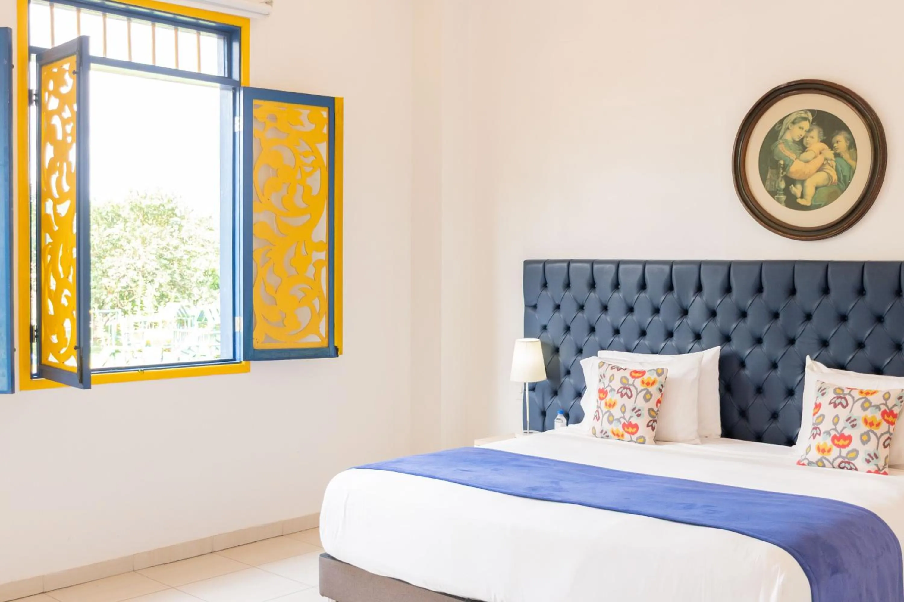 Photo of the whole room, Bed in La Herencia Hotel