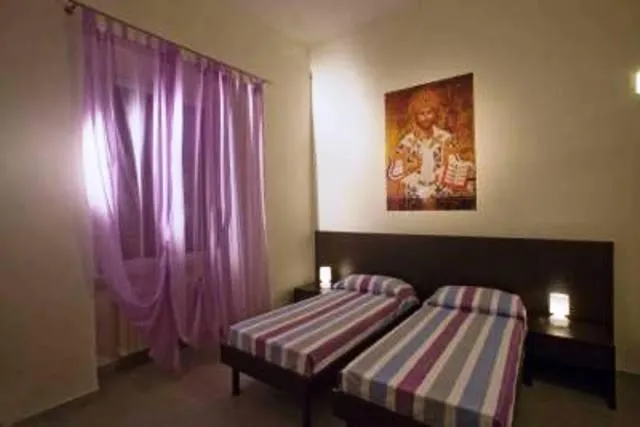 Double or Twin Room - single occupancy in Santa Marta