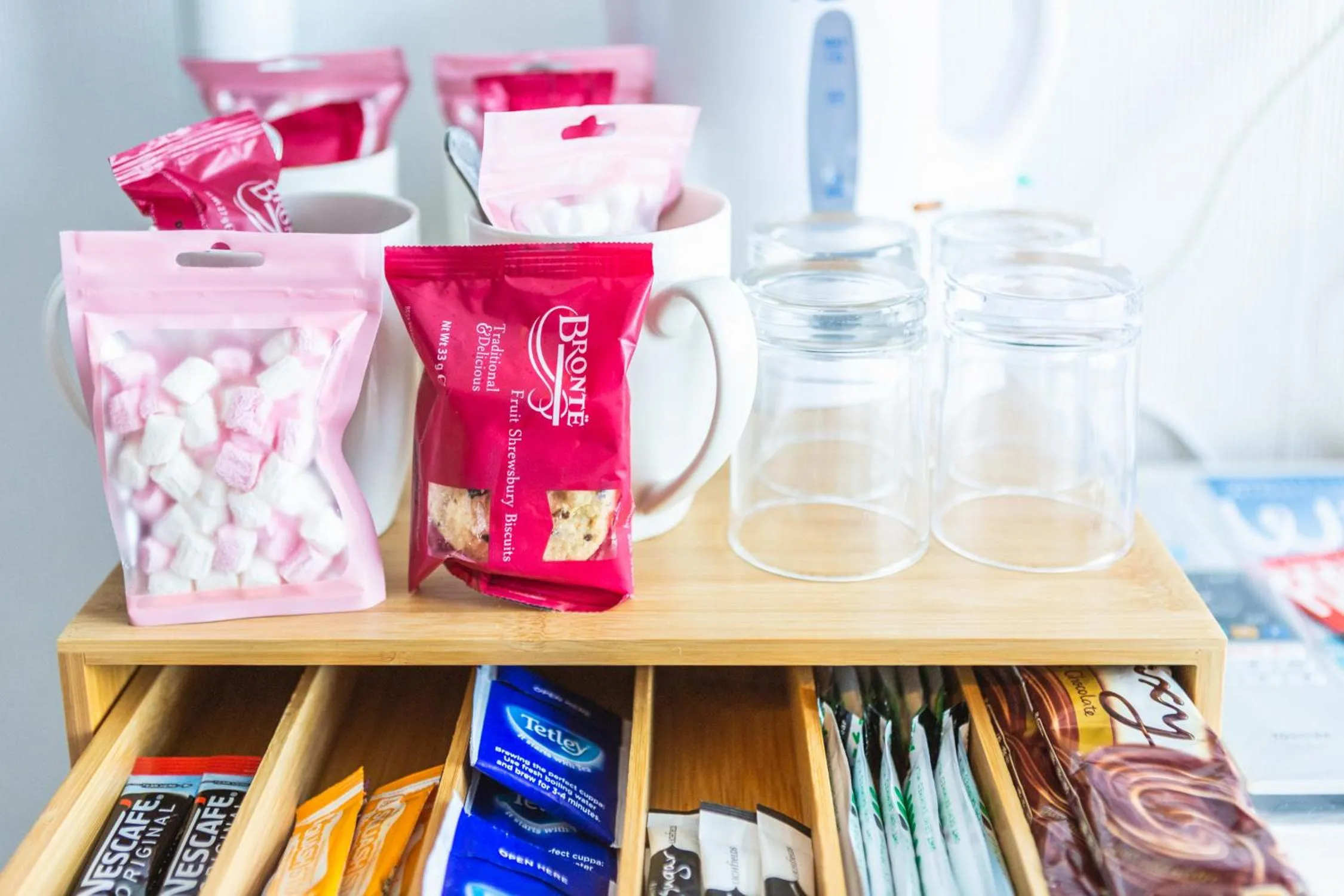 Coffee/tea facilities in The Royson Guest House