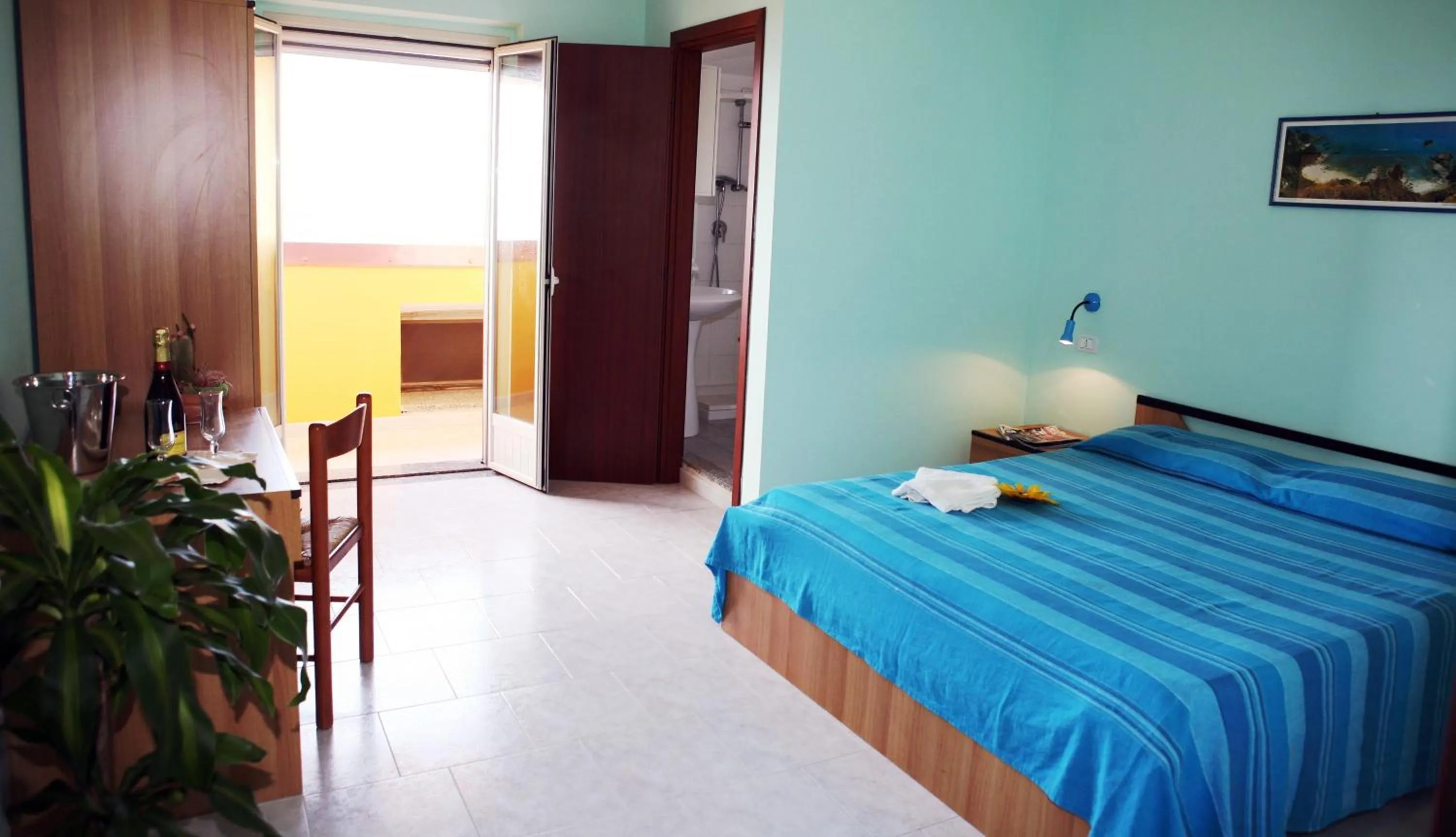 Bedroom, Bed in A Turri Rooms and Restaurant