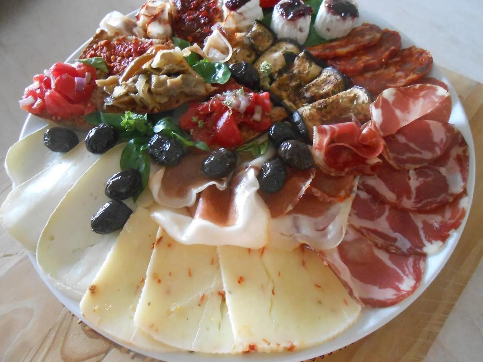 Restaurant/places to eat in A Turri Rooms and Restaurant