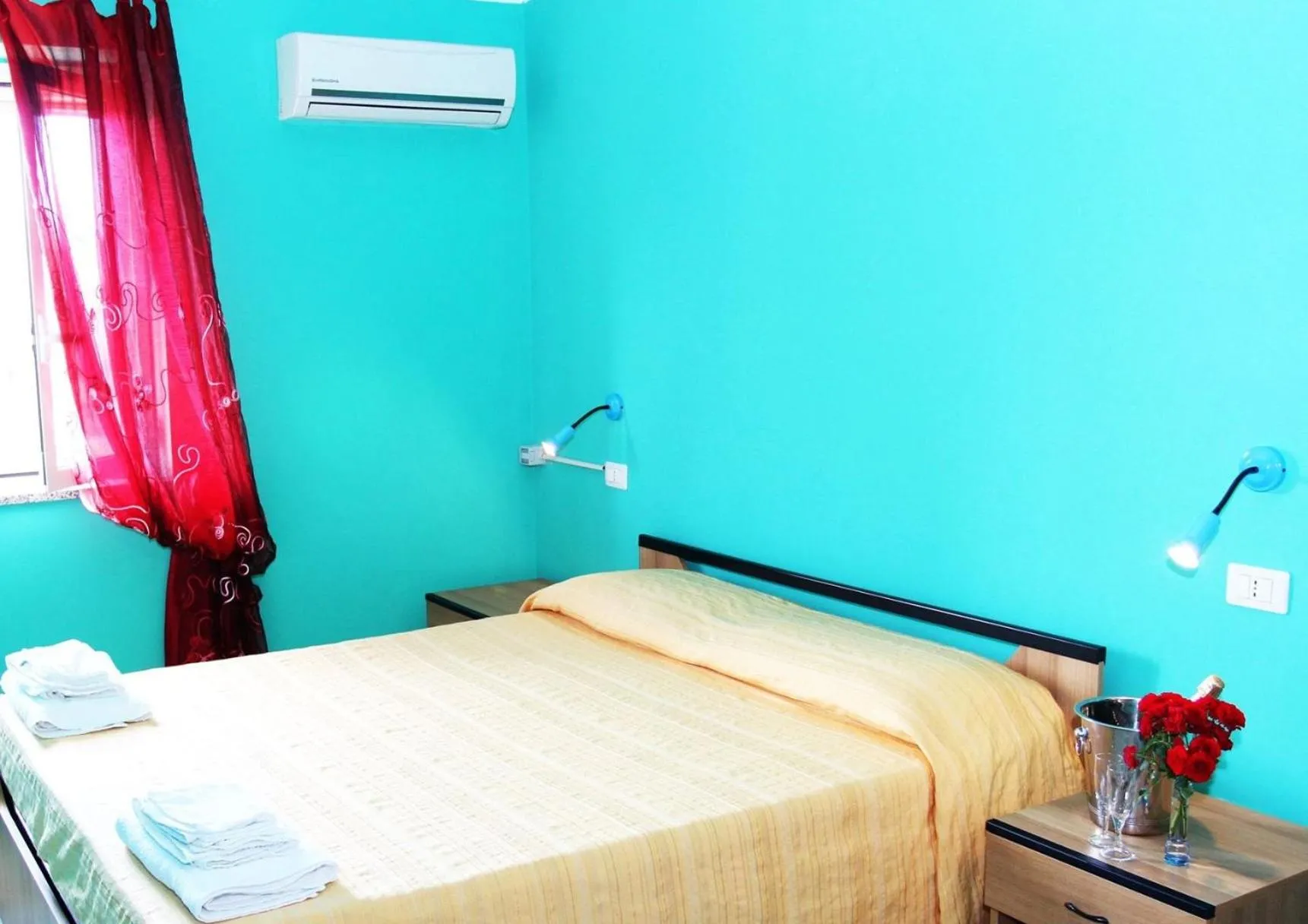 Bed in A Turri Rooms and Restaurant