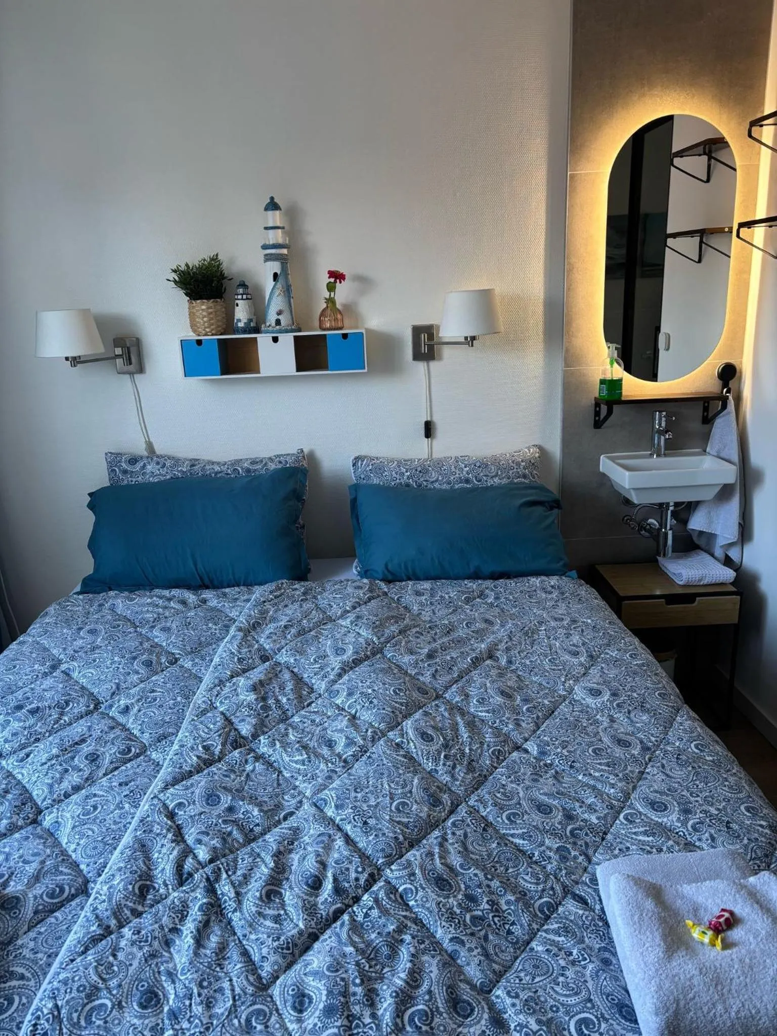 Photo of the whole room, Bed in B&B de Zandtaart