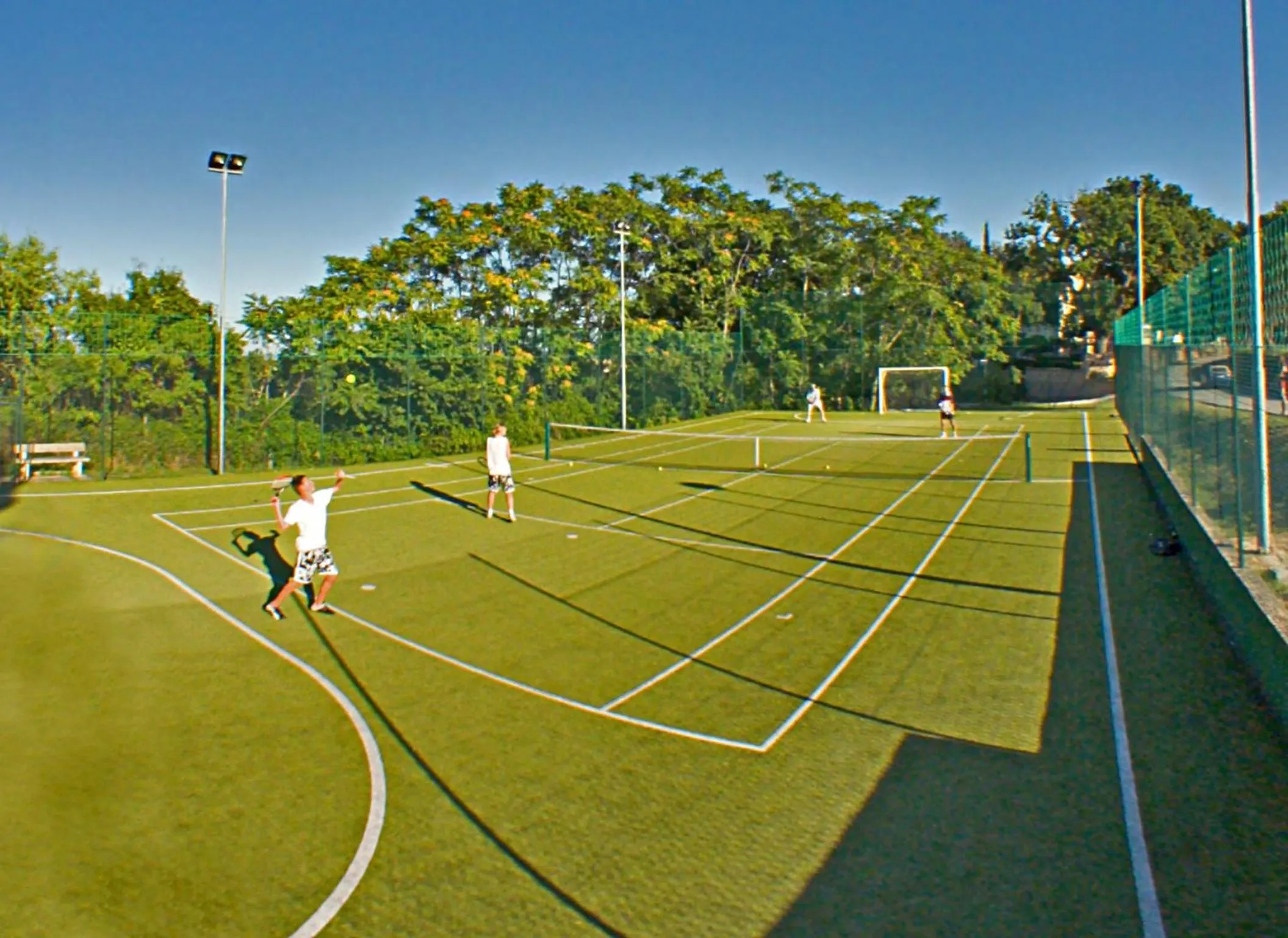 Tennis court in Hotel Bel Sit