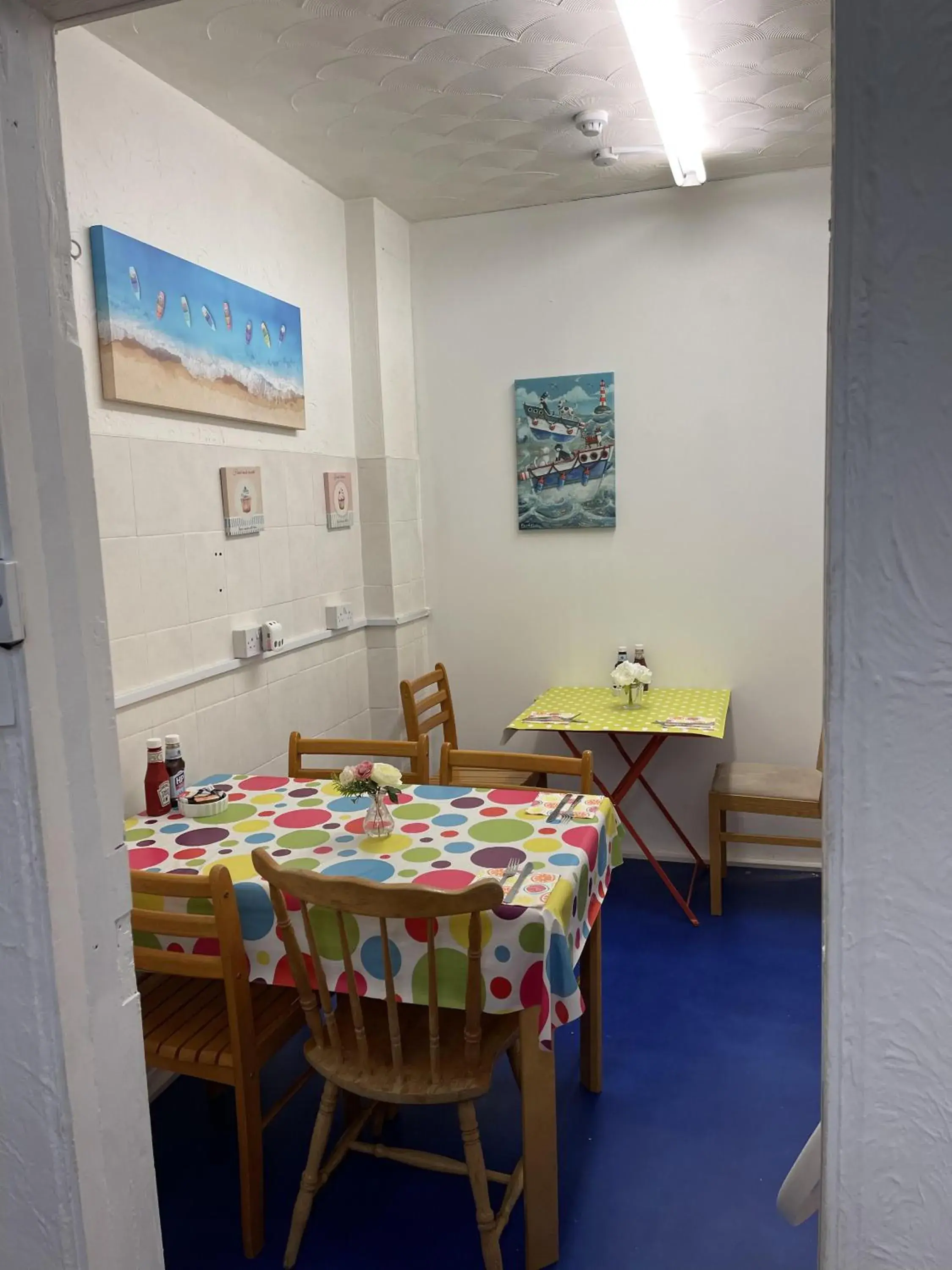 Dining area in Henrys on the Prom Dining area in Henrys on the Prom