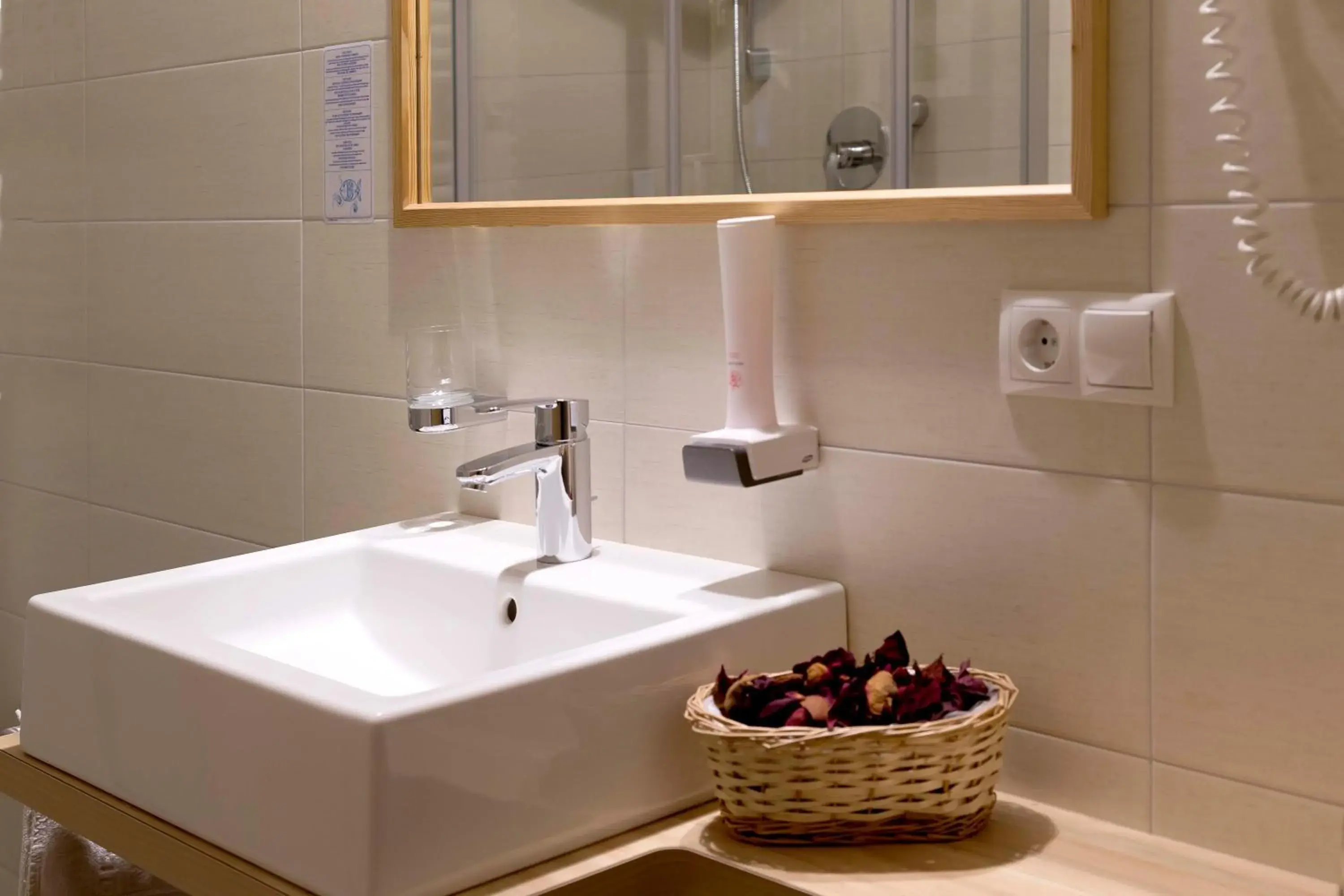 Superior Double Room in Martinshof berg herz hotel Superior Double Room in Martinshof berg herz hotel