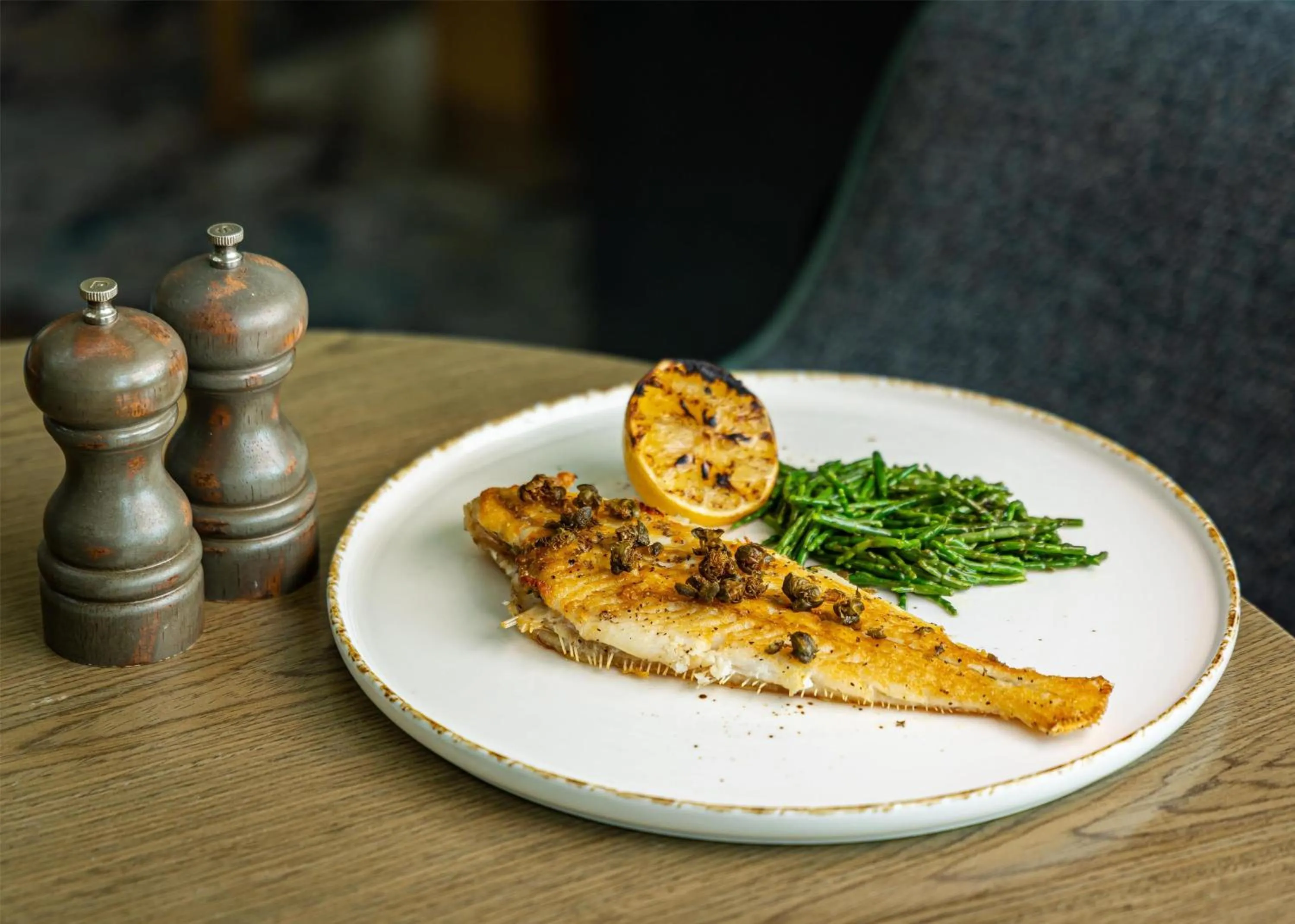 Restaurant/places to eat in Hilton London Heathrow Airport