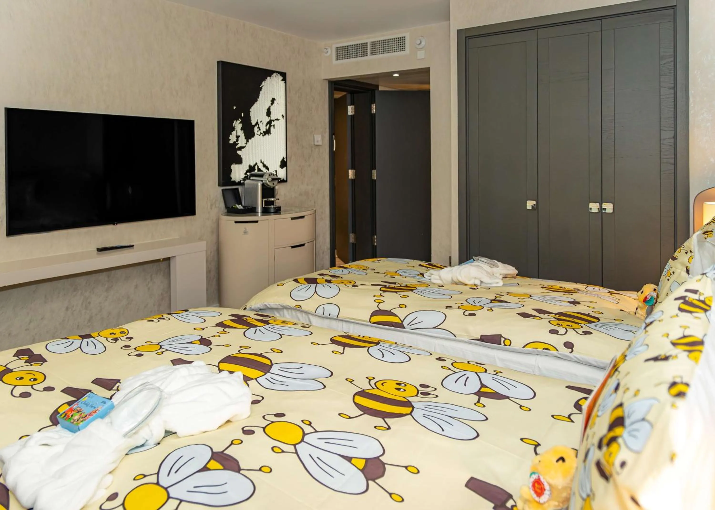 Bed in Hilton London Heathrow Airport