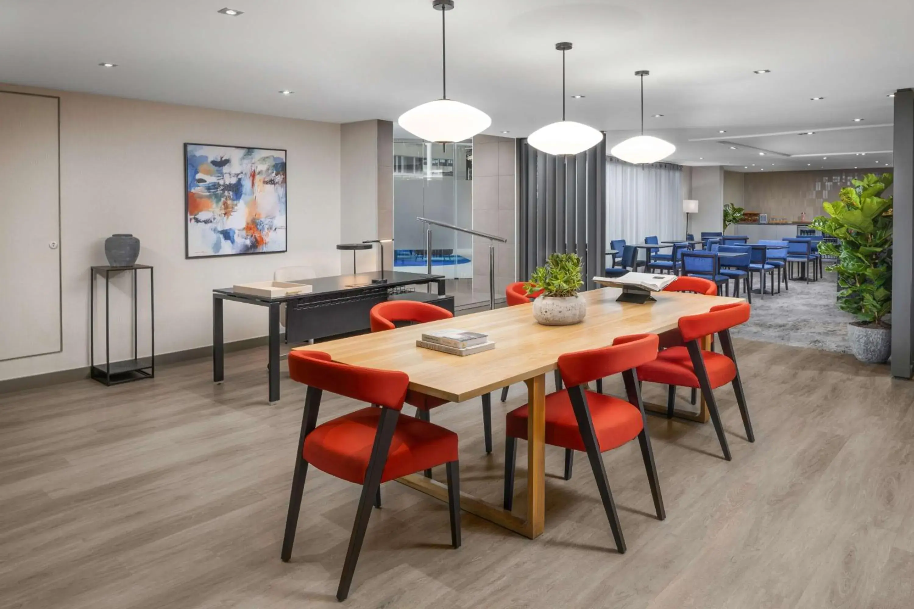 Property building in Hilton London Heathrow Airport Property building in Hilton London Heathrow Airport