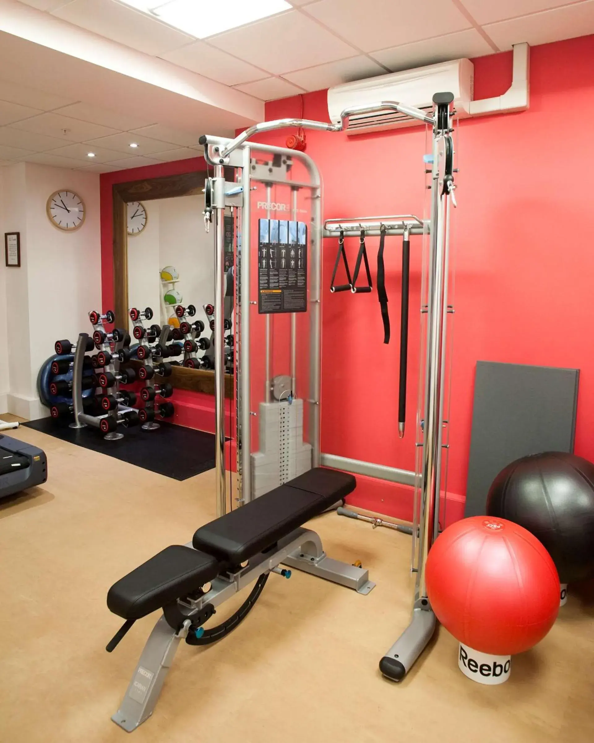 Fitness centre/facilities in Hilton London Olympia Fitness centre/facilities in Hilton London Olympia