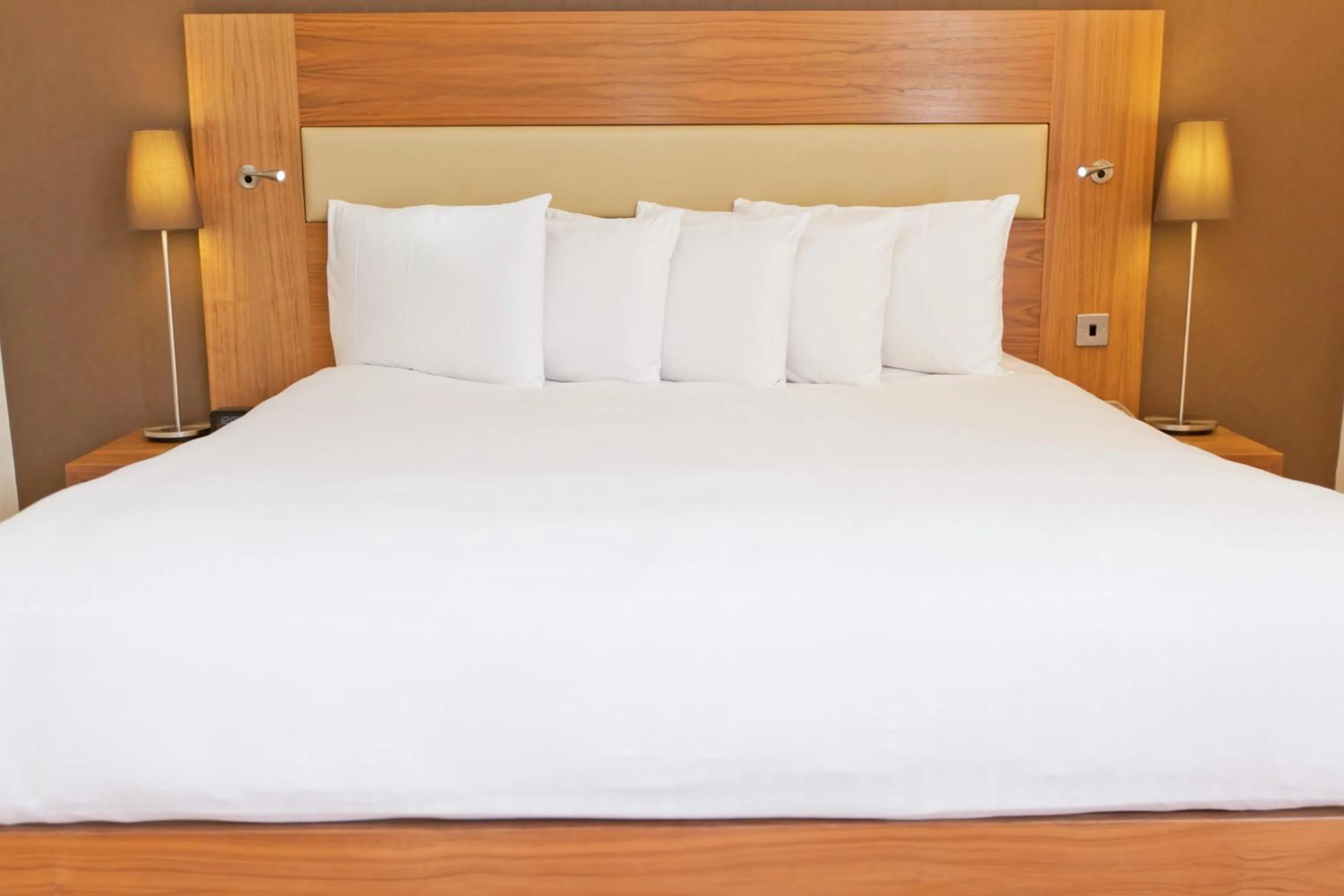 Bed in Hilton London Olympia