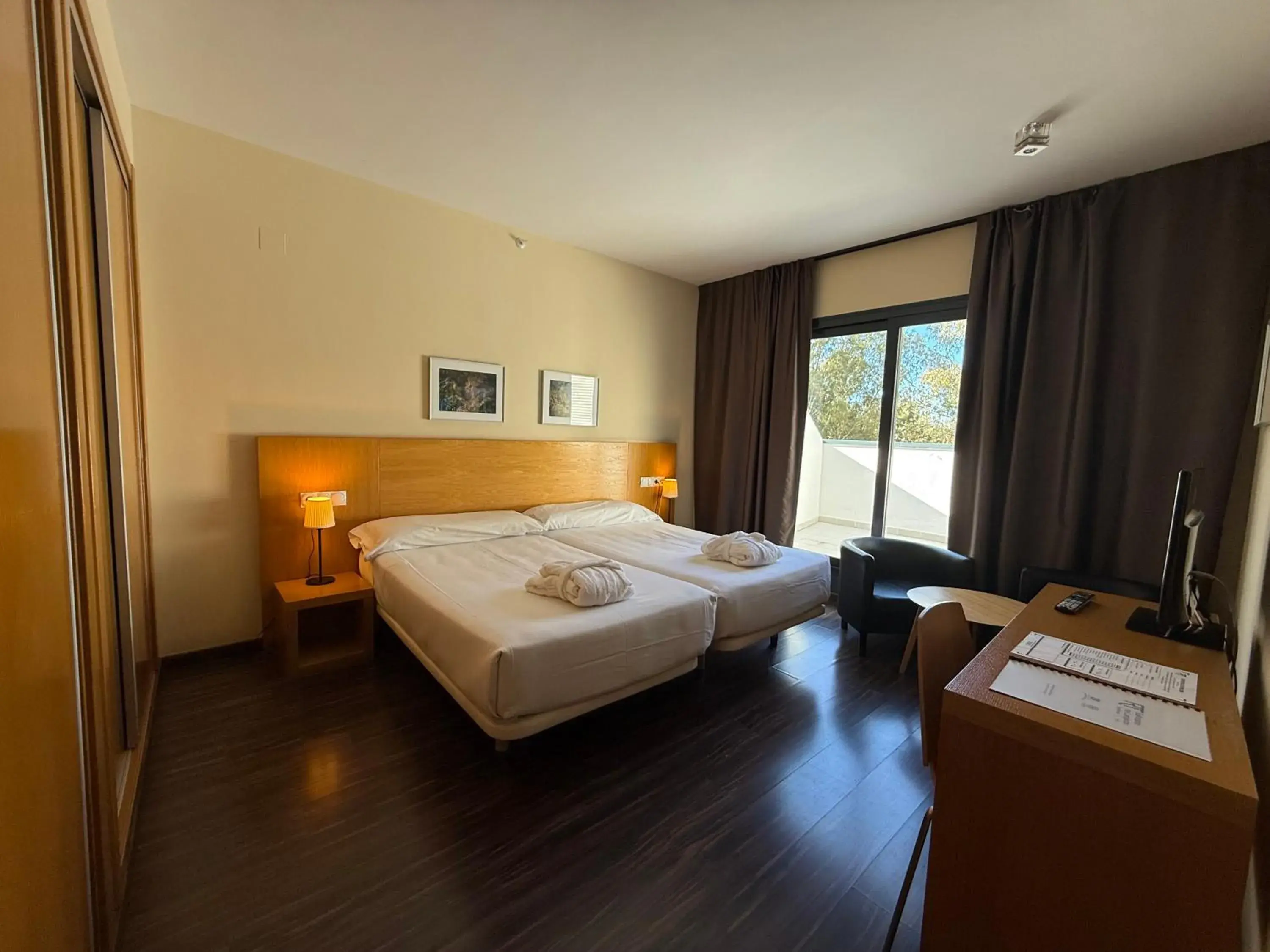 Bed in Hotel Balneario de Lanjarón Bed in Hotel Balneario de Lanjarón