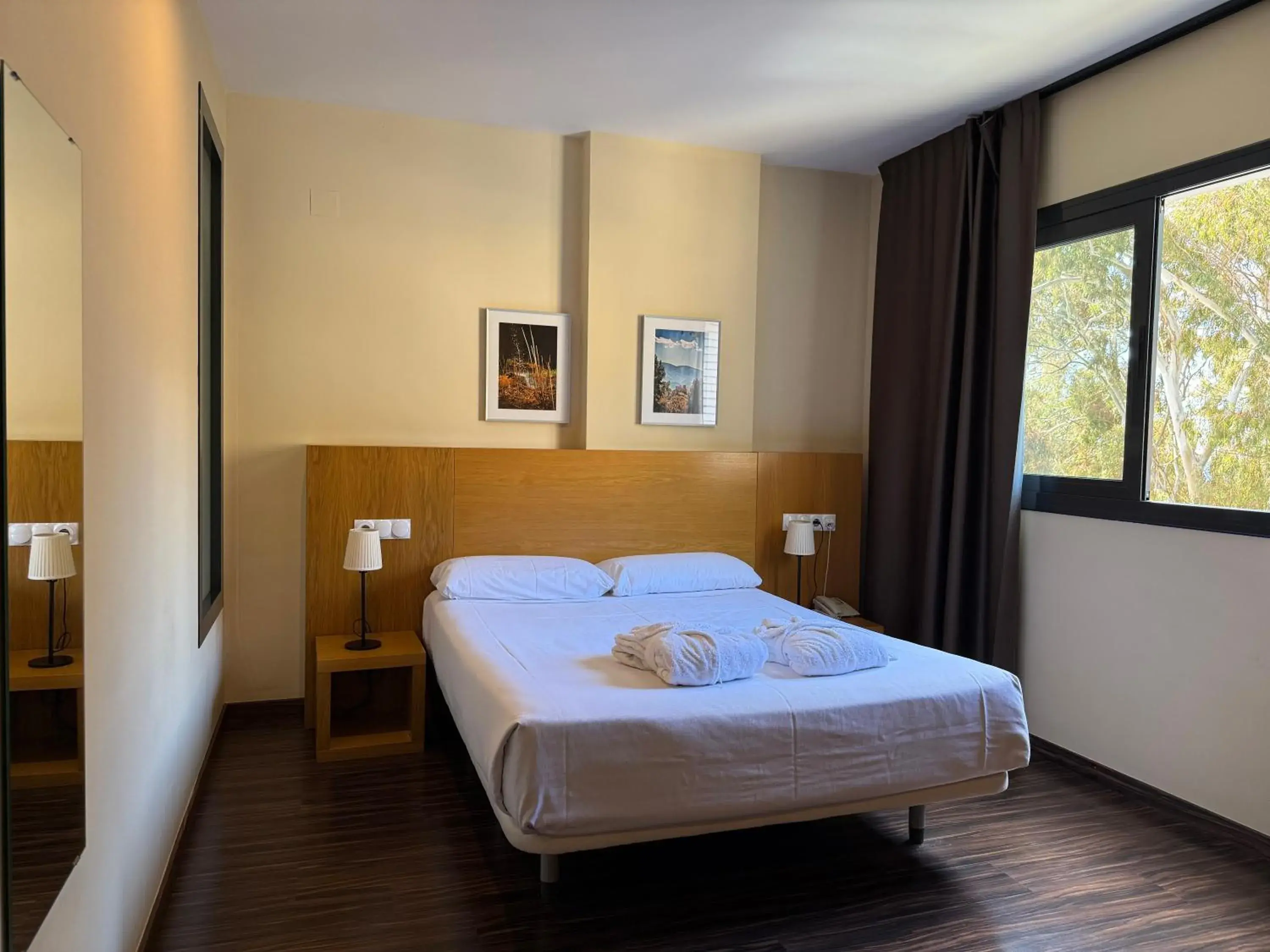 Bed in Hotel Balneario de Lanjarón Bed in Hotel Balneario de Lanjarón