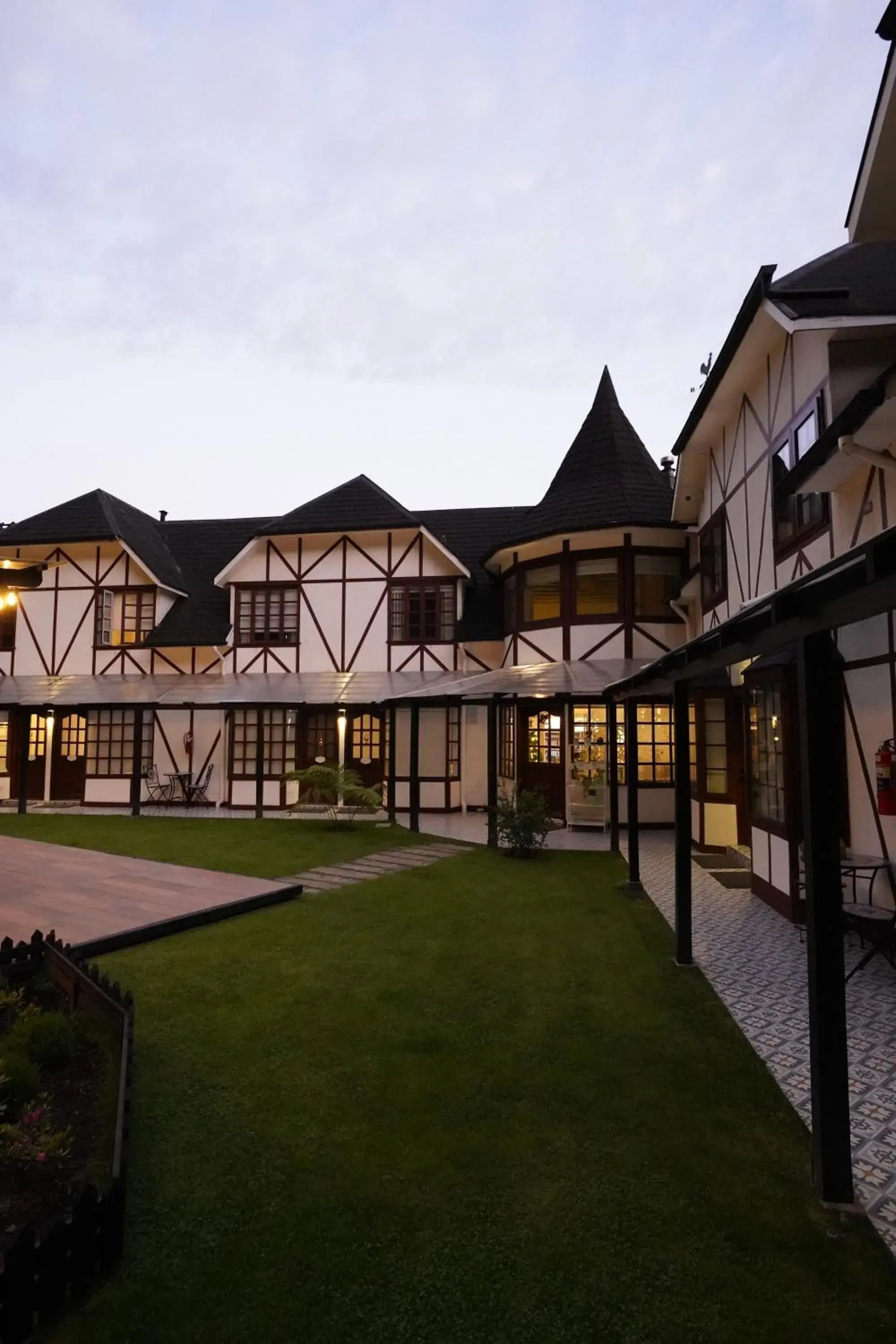 Property building in Hotel Frutillar Property building in Hotel Frutillar