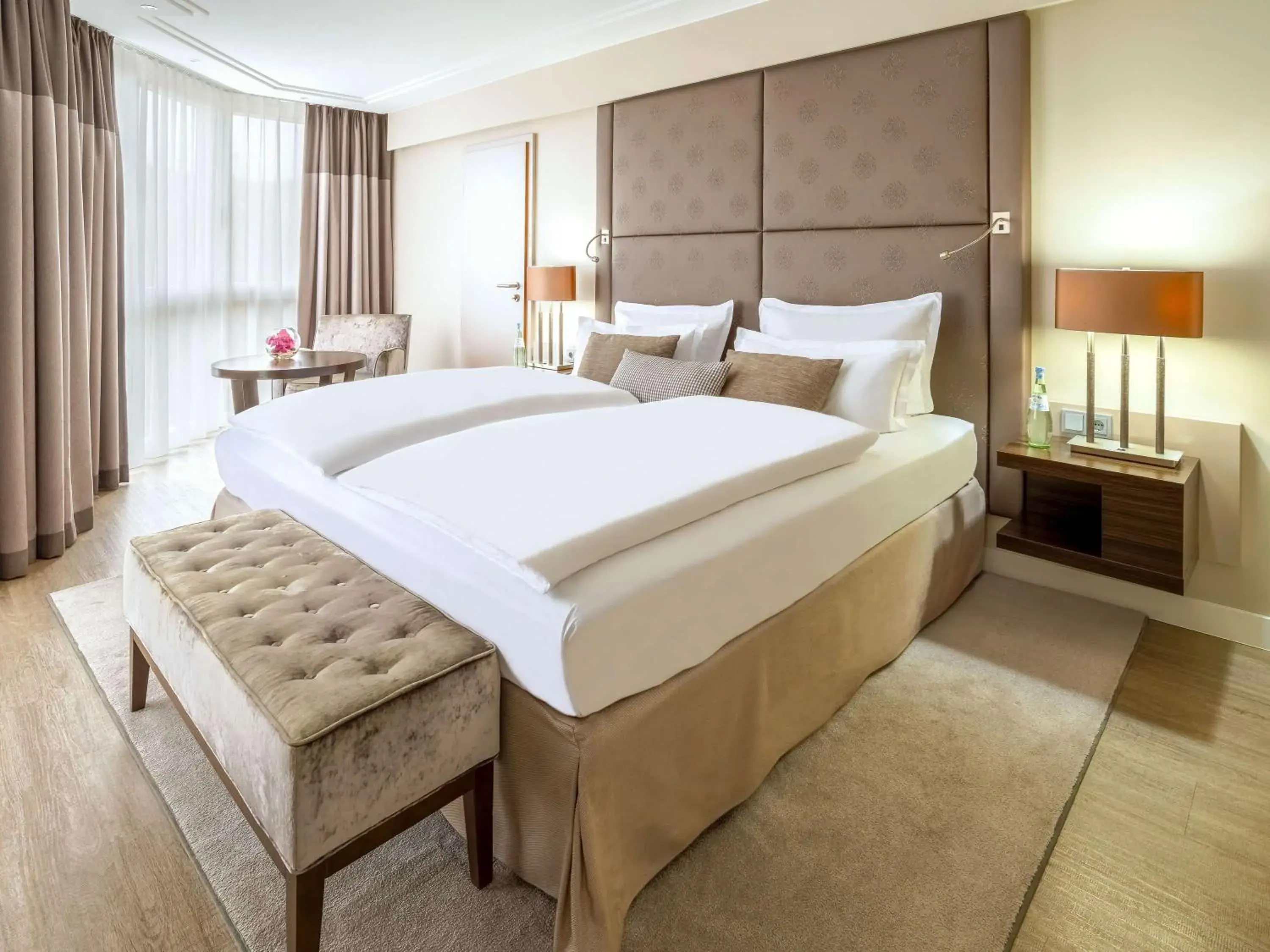 Bedroom, Bed in Pullman Munich Bedroom, Bed in Pullman Munich