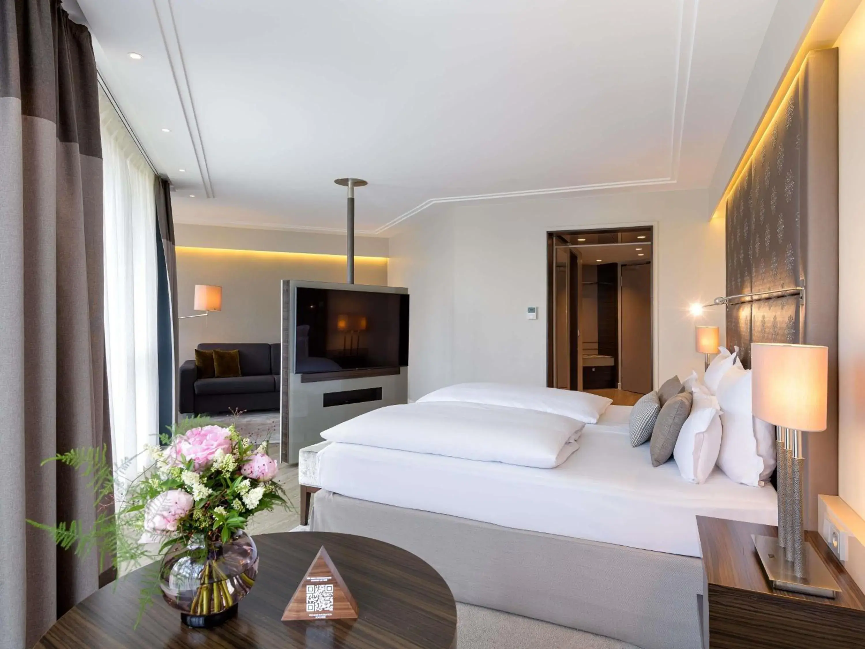 Bedroom, Bed in Pullman Munich Bedroom, Bed in Pullman Munich