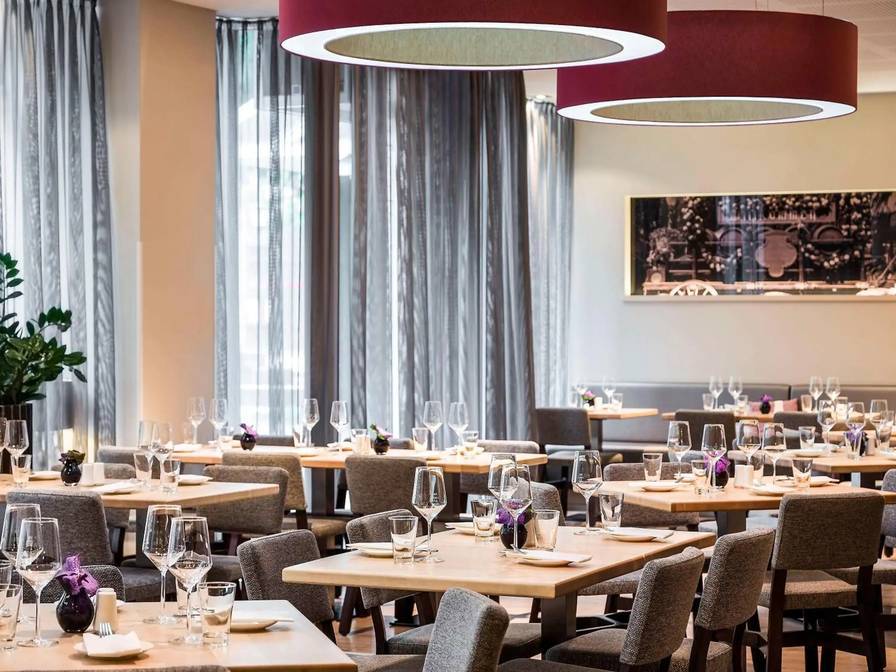 Restaurant/places to eat in Pullman Munich Restaurant/places to eat in Pullman Munich