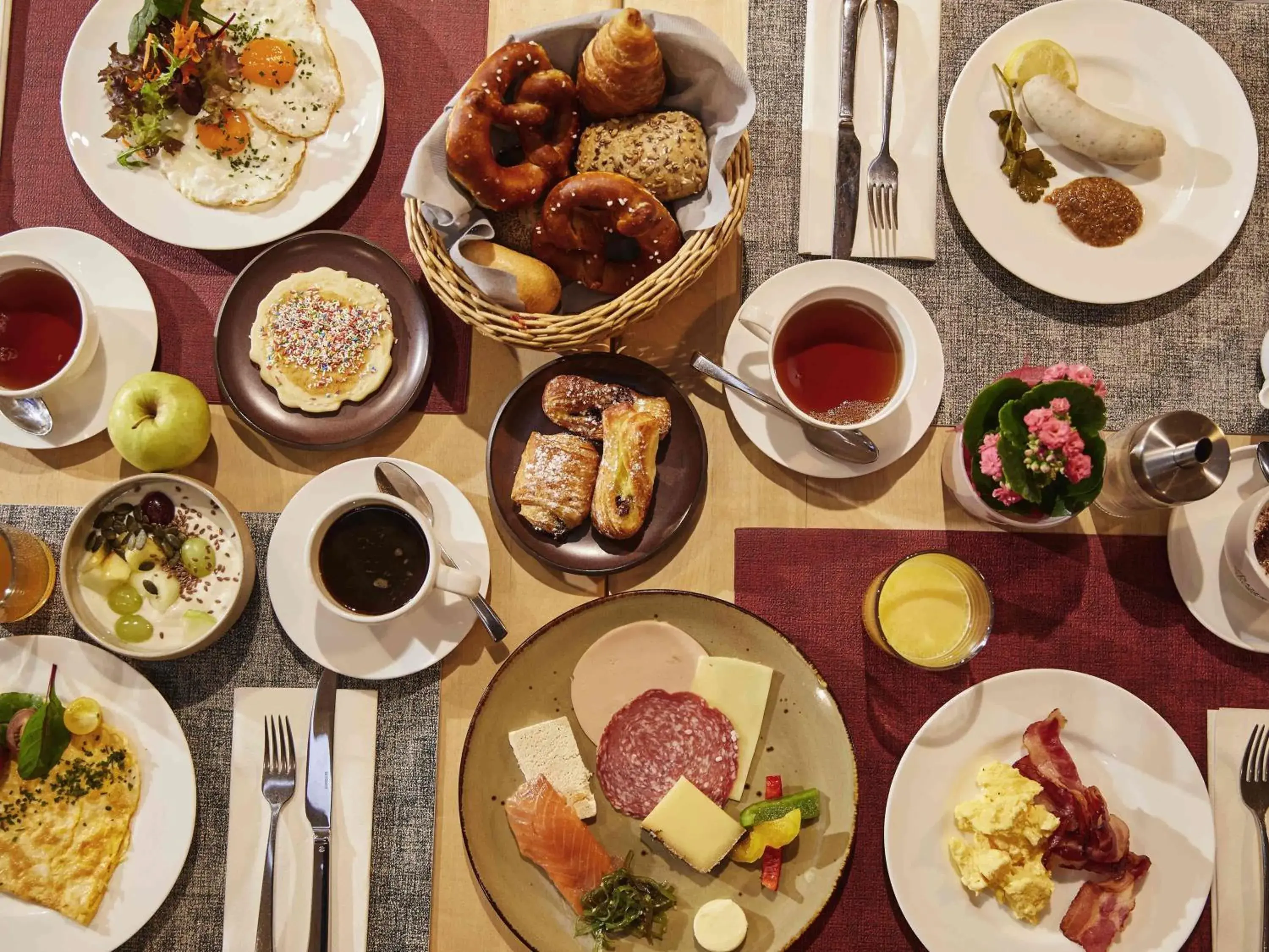 Breakfast in Pullman Munich Breakfast in Pullman Munich