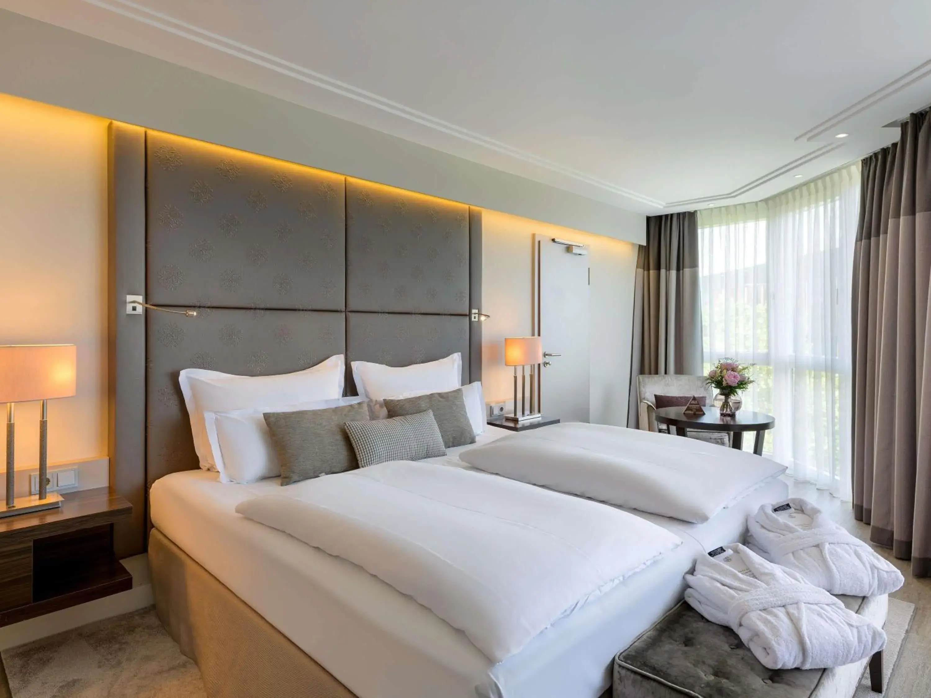 Bedroom, Bed in Pullman Munich Bedroom, Bed in Pullman Munich