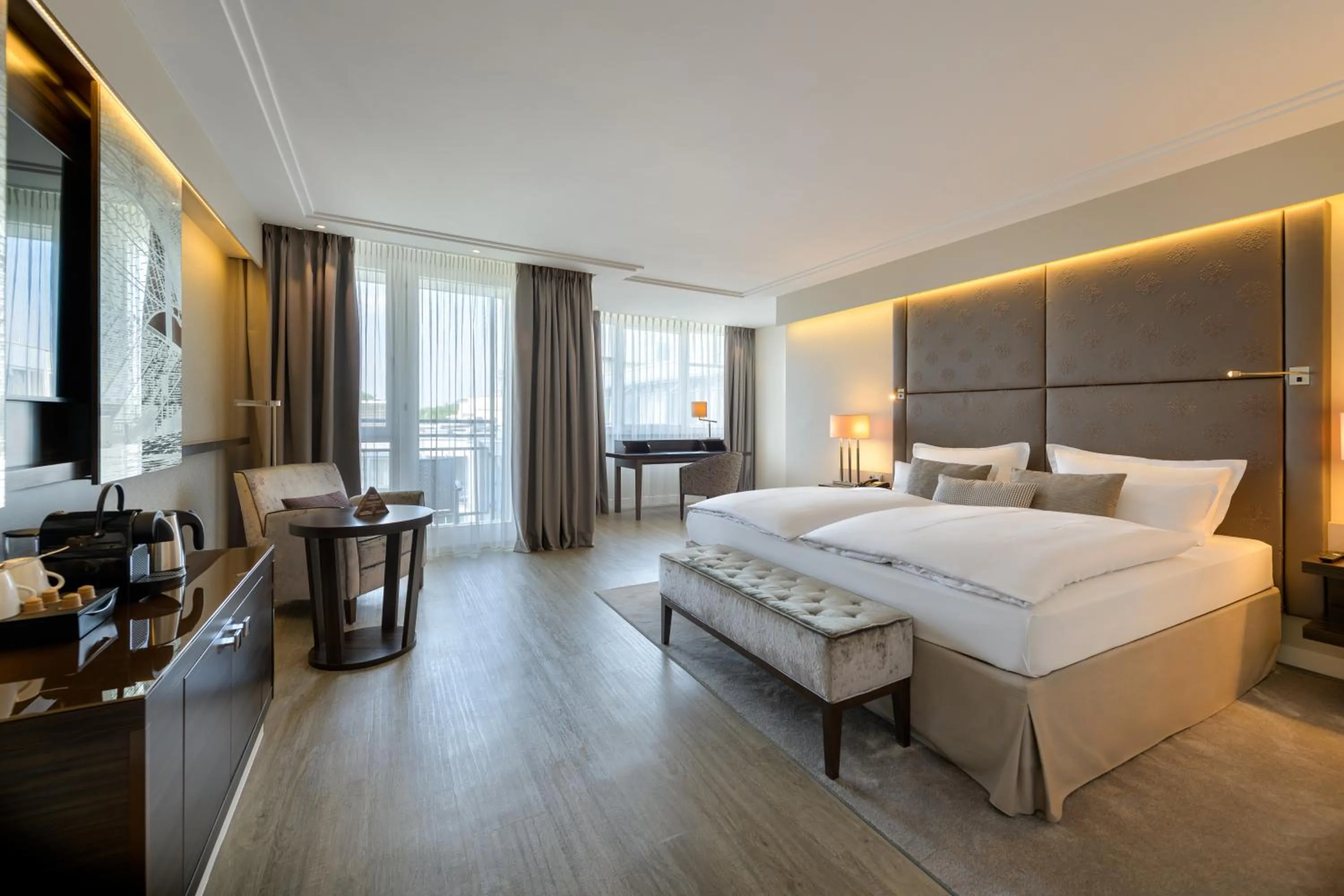 TV and multimedia, Bed in Pullman Munich