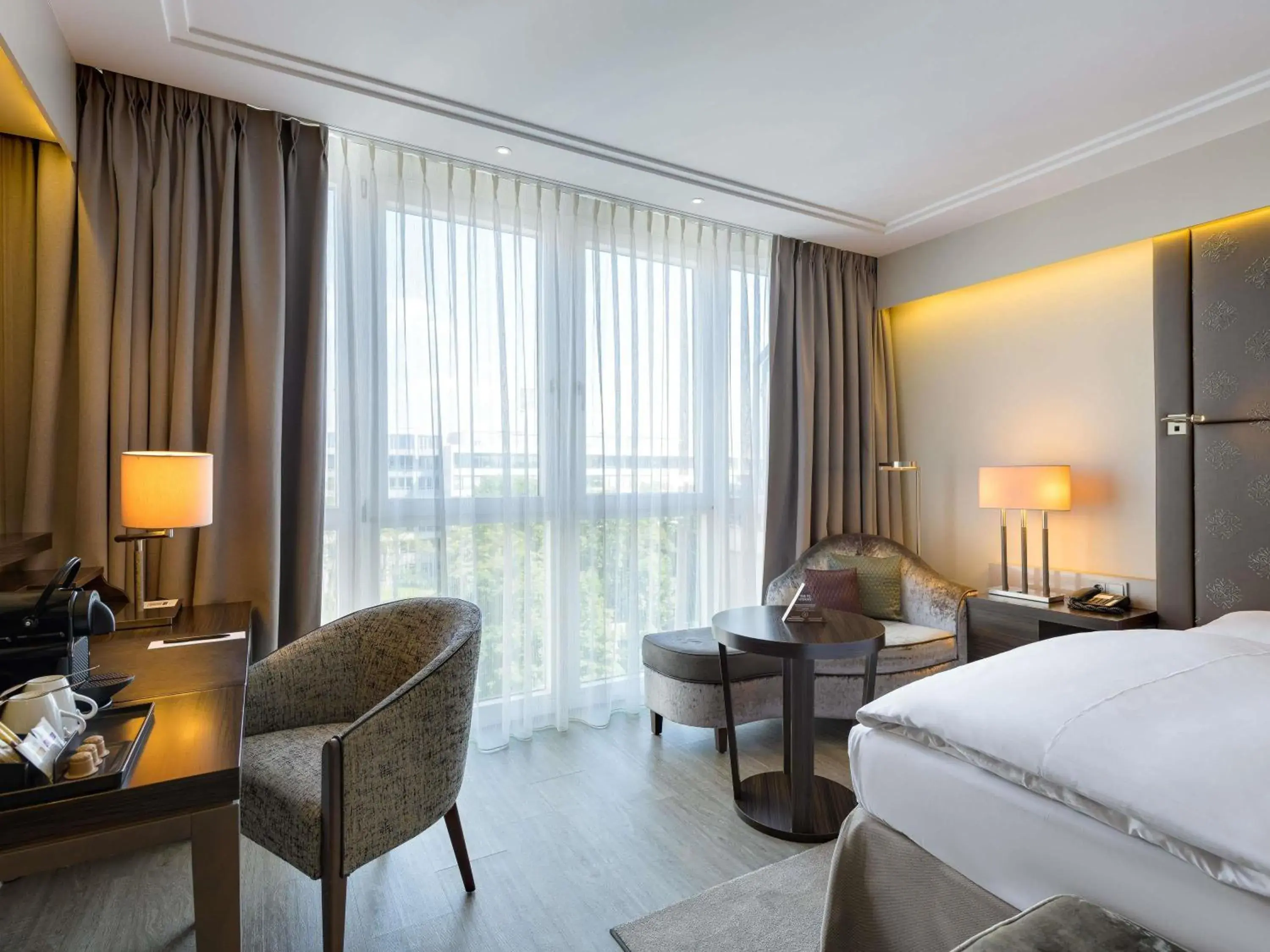 Bedroom, Bed in Pullman Munich Bedroom, Bed in Pullman Munich