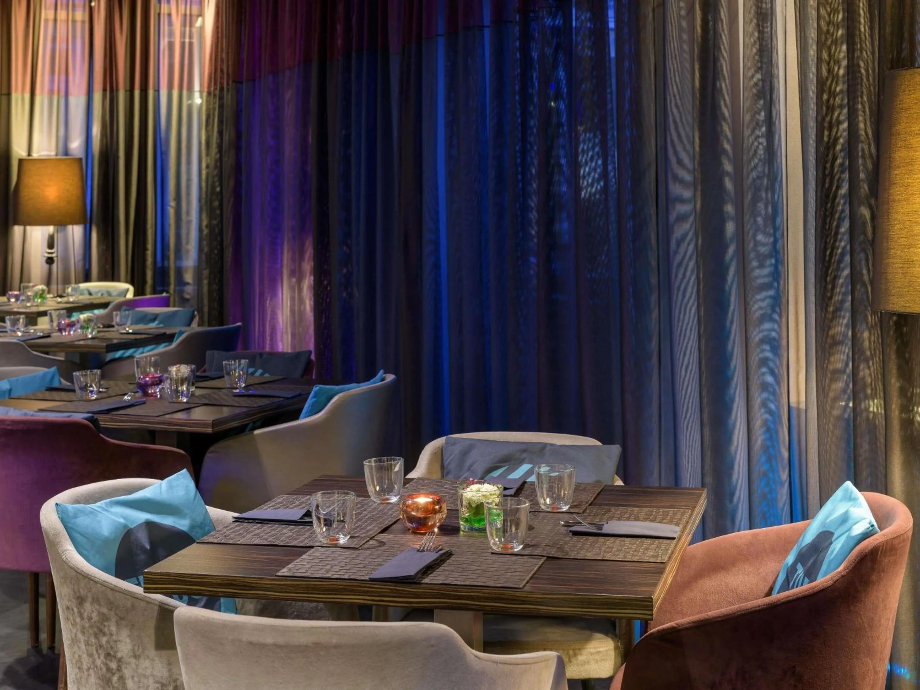 Restaurant/places to eat in Pullman Munich