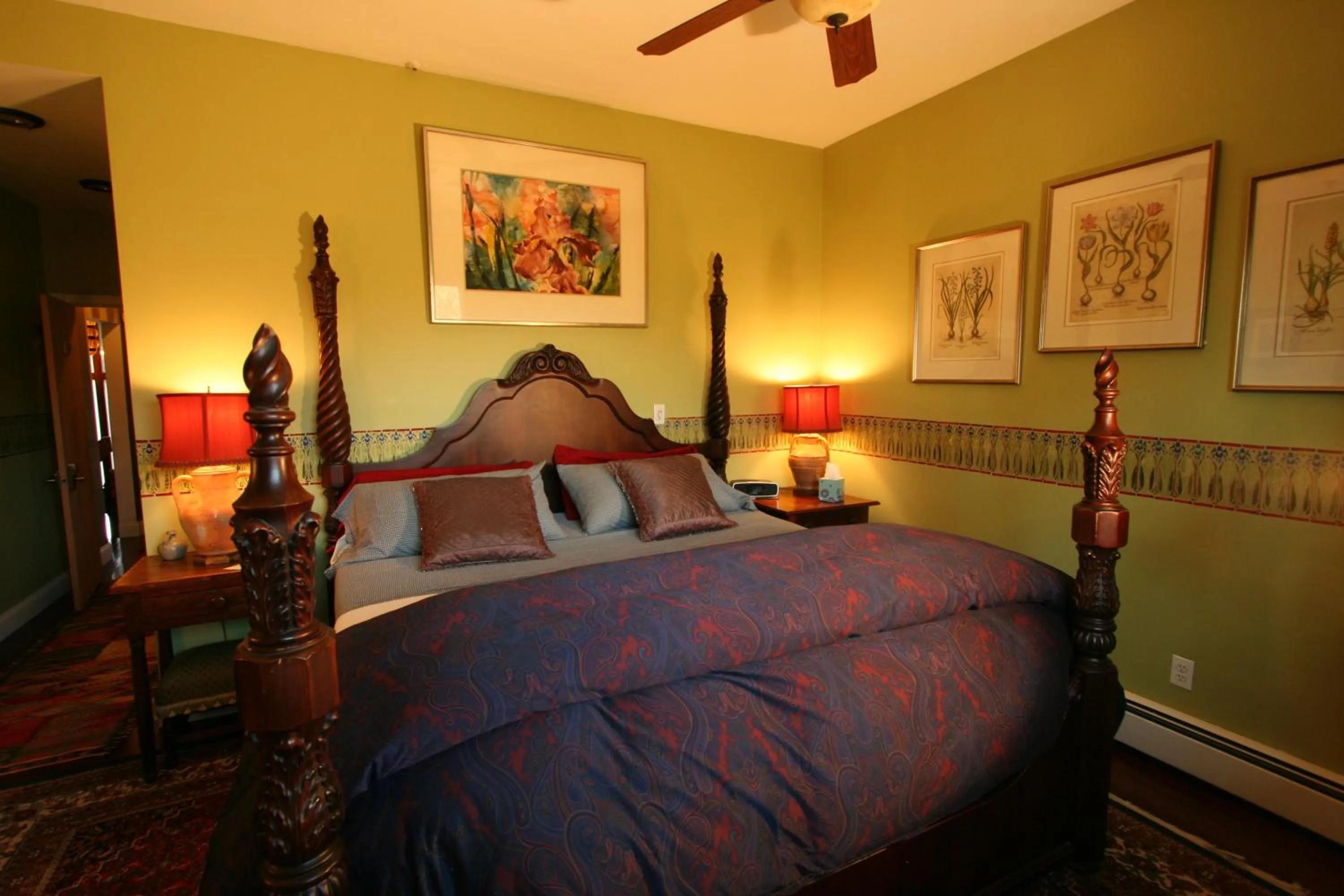 Bed in Alpenhof Bed & Breakfast