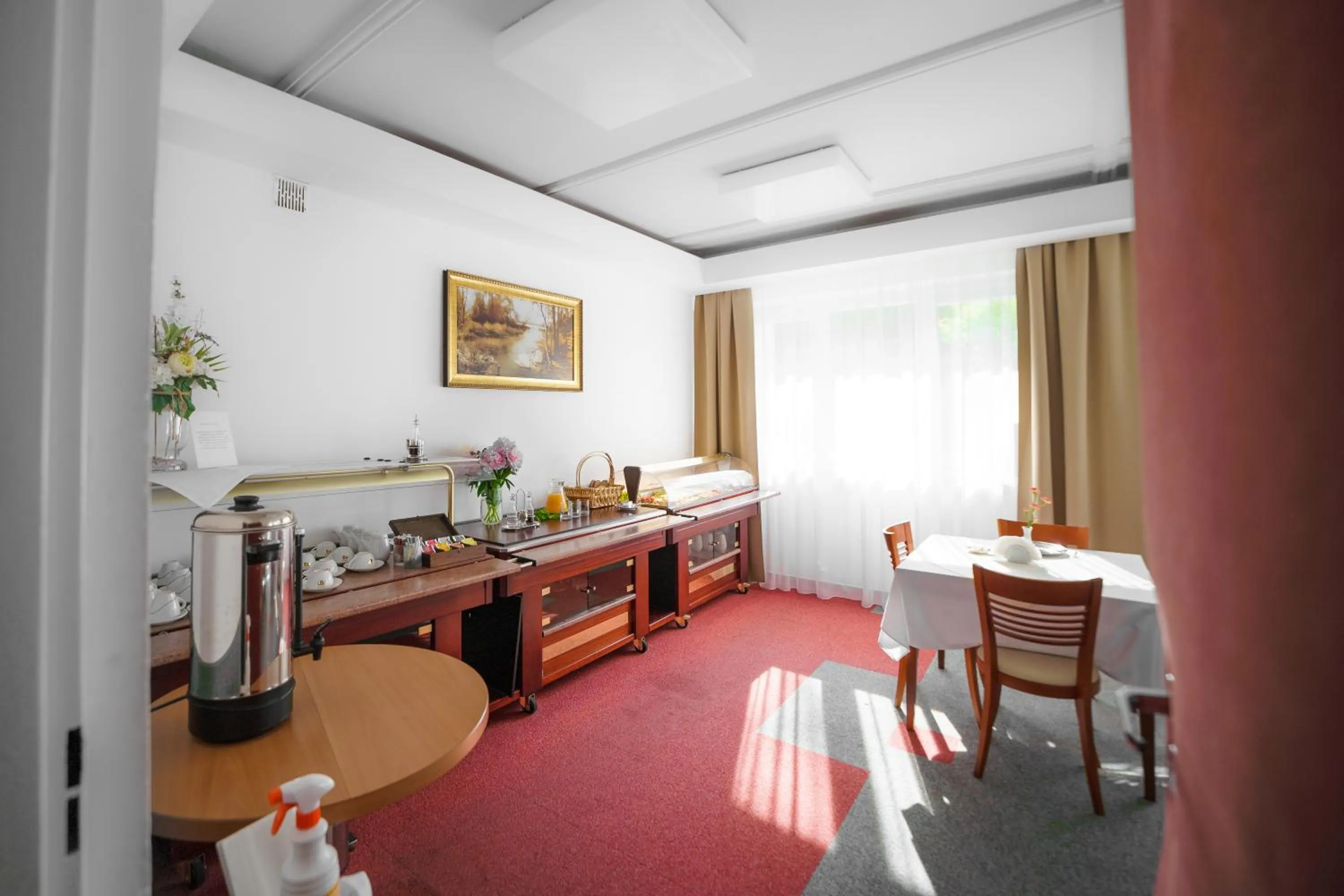 Buffet breakfast, Bed in Elita Hotel & Restauracja