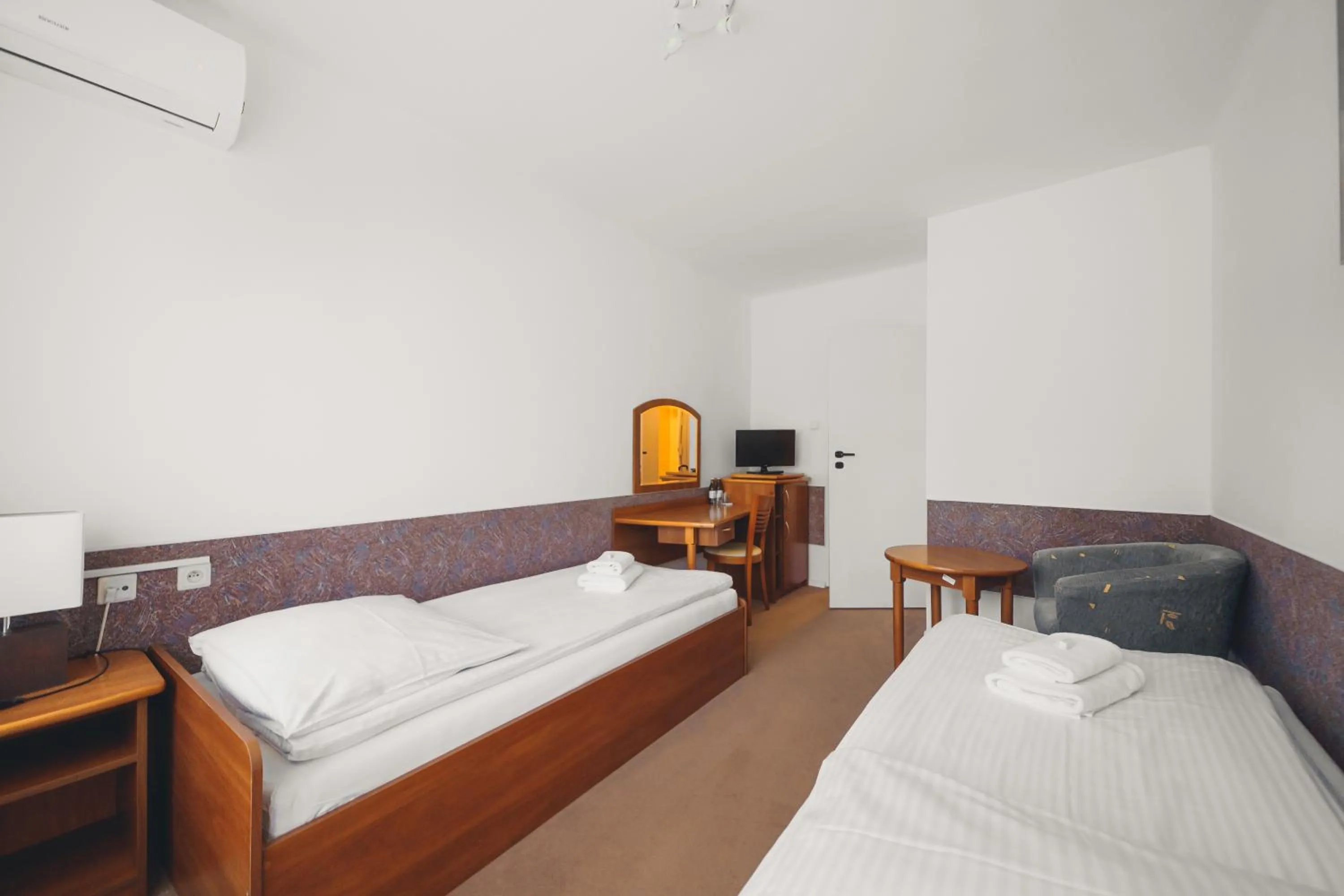 Bedroom, Bed in Elita Hotel & Restauracja