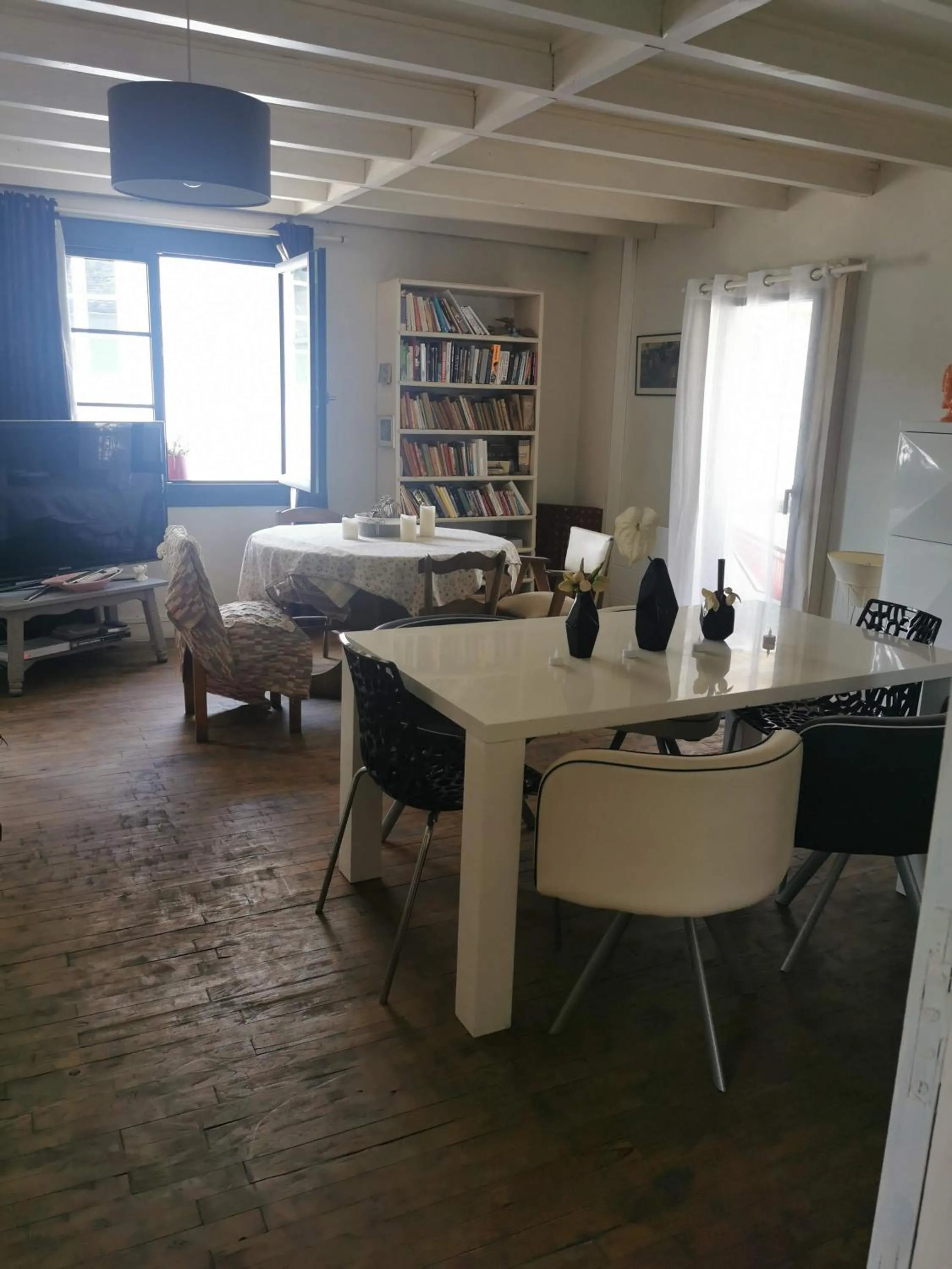 Chambres d'hôtes Chez Valérie Garage motos et vélos