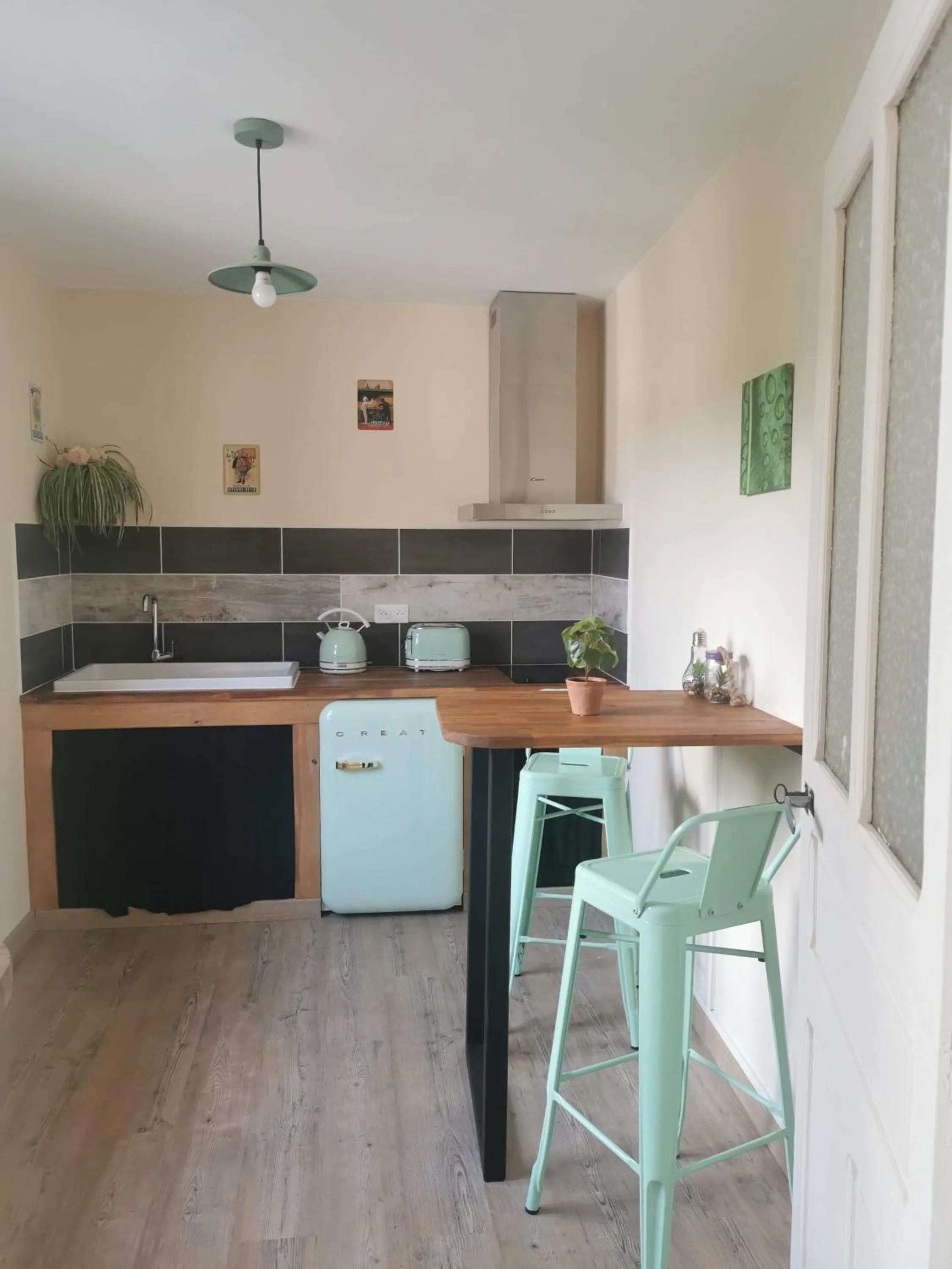 Chambres d'hôtes Chez Valérie Garage motos et vélos