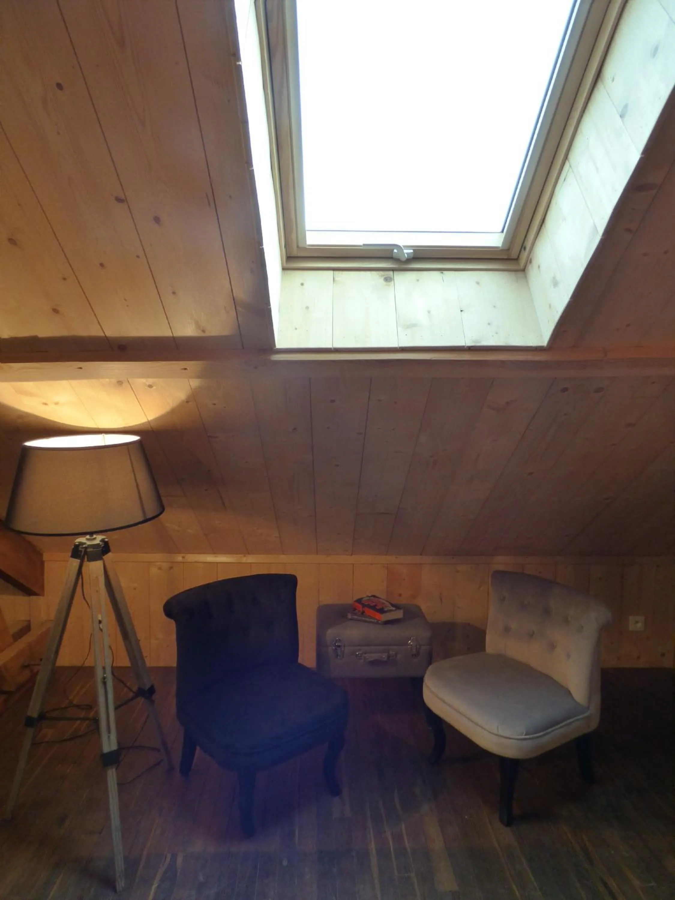 Chambres d'hôtes Chez Valérie Garage motos et vélos