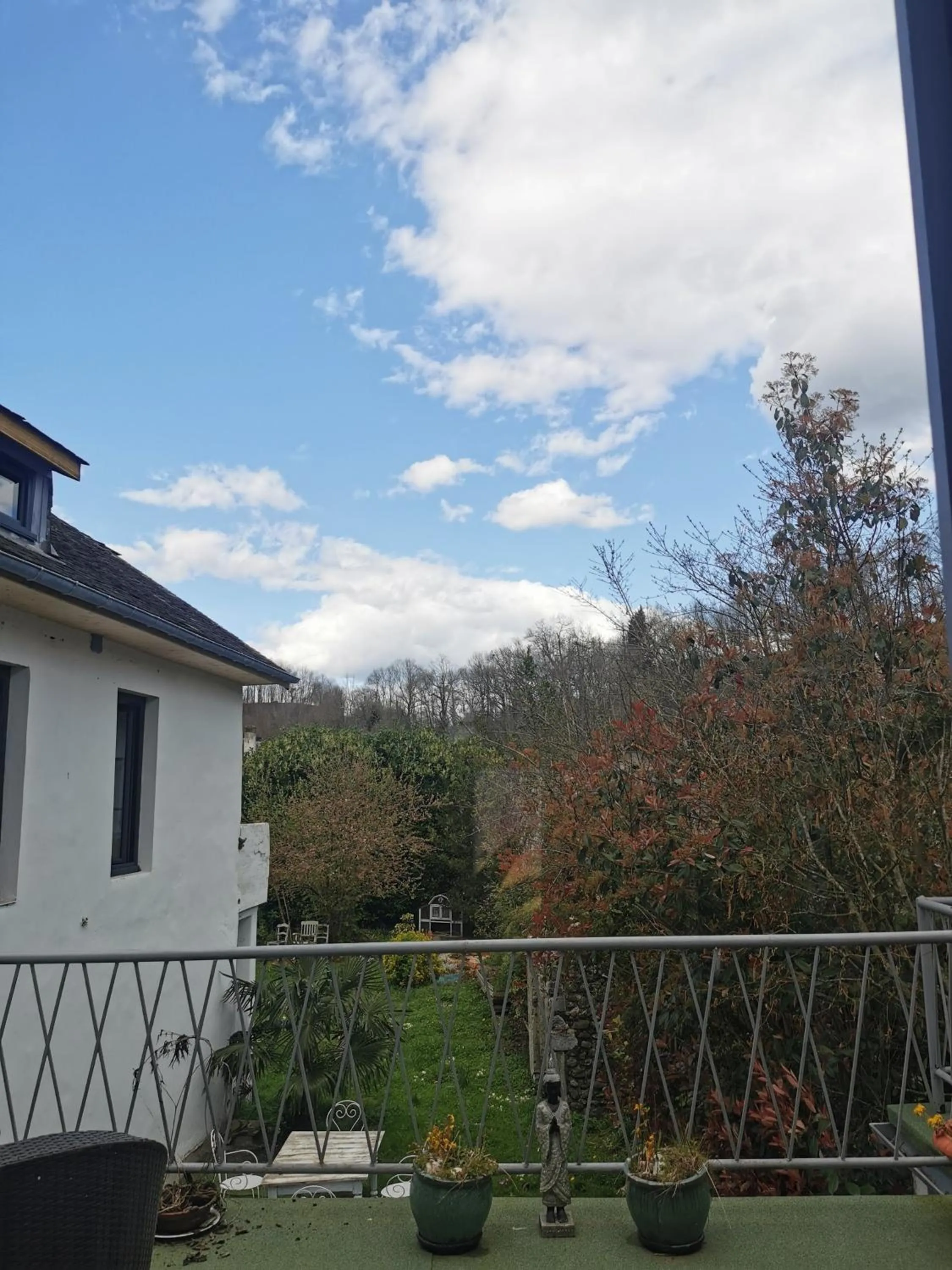 Chambres d'hôtes Chez Valérie Garage motos et vélos