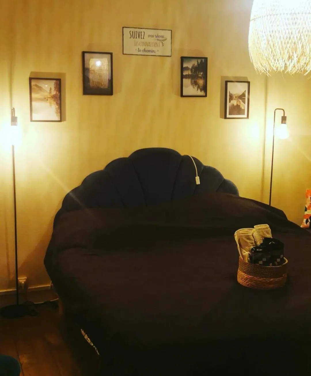 Chambres d'hôtes Chez Valérie Garage motos et vélos