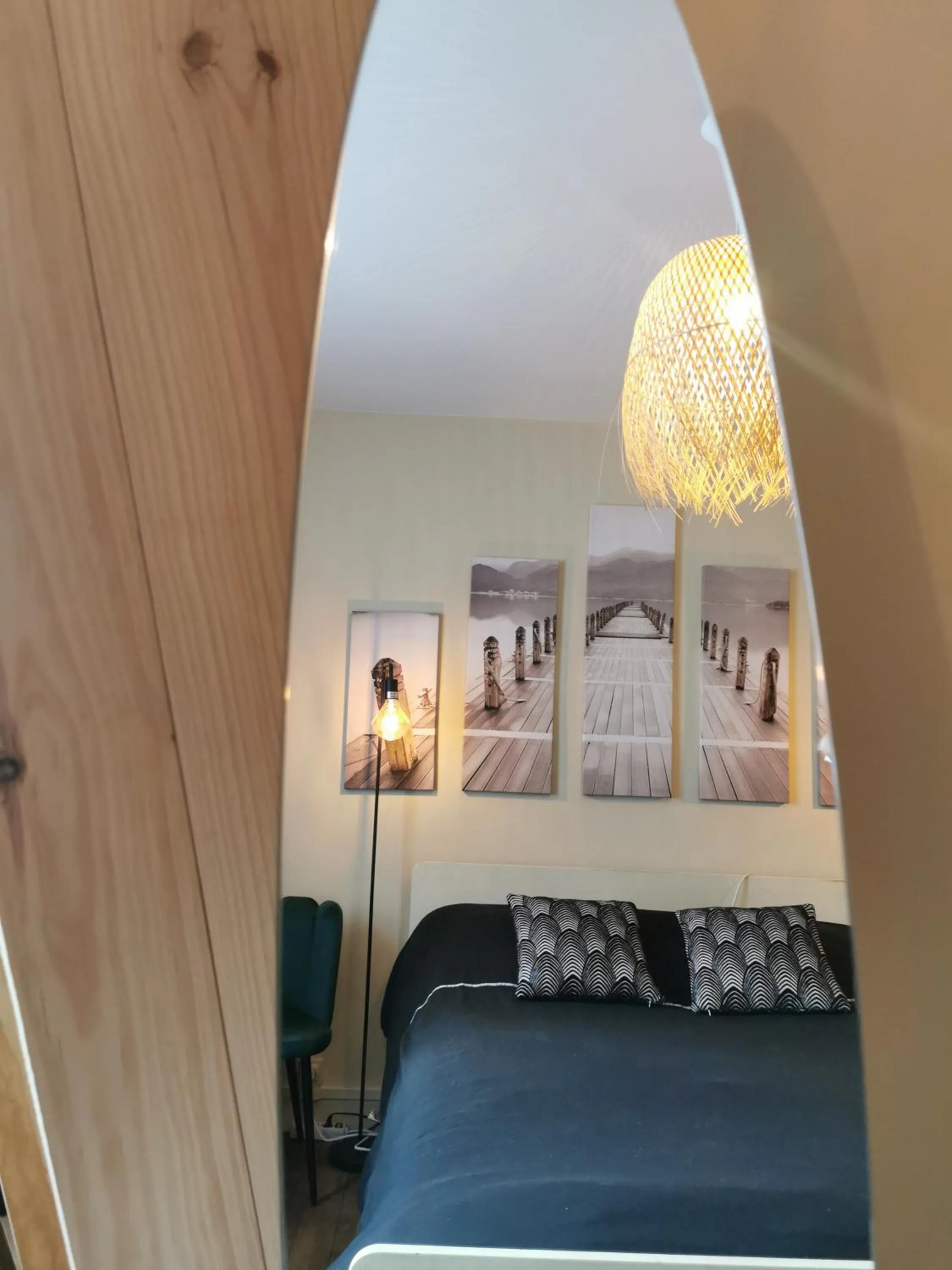 Bed in Chambres d'hôtes Chez Valérie Garage motos et vélos