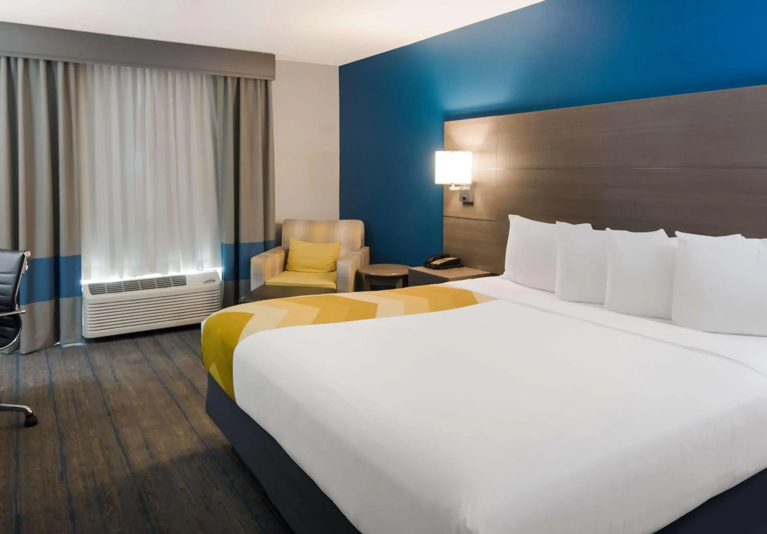 Bedroom, Bed in Best Western Eastland Bedroom, Bed in Best Western Eastland