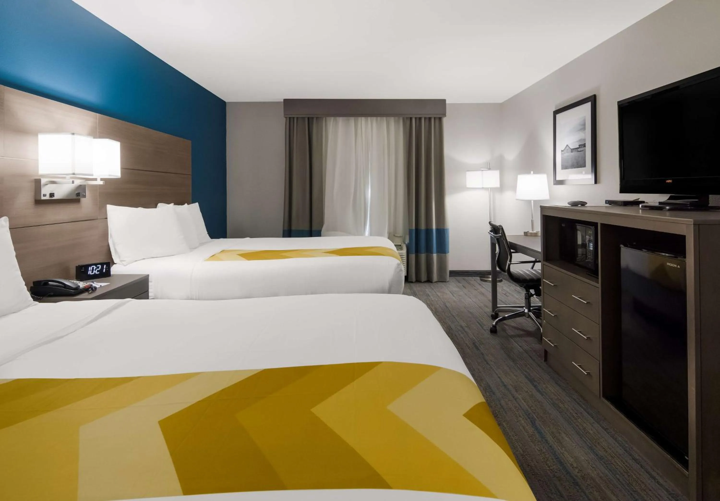 Photo of the whole room, Bed in Best Western Eastland