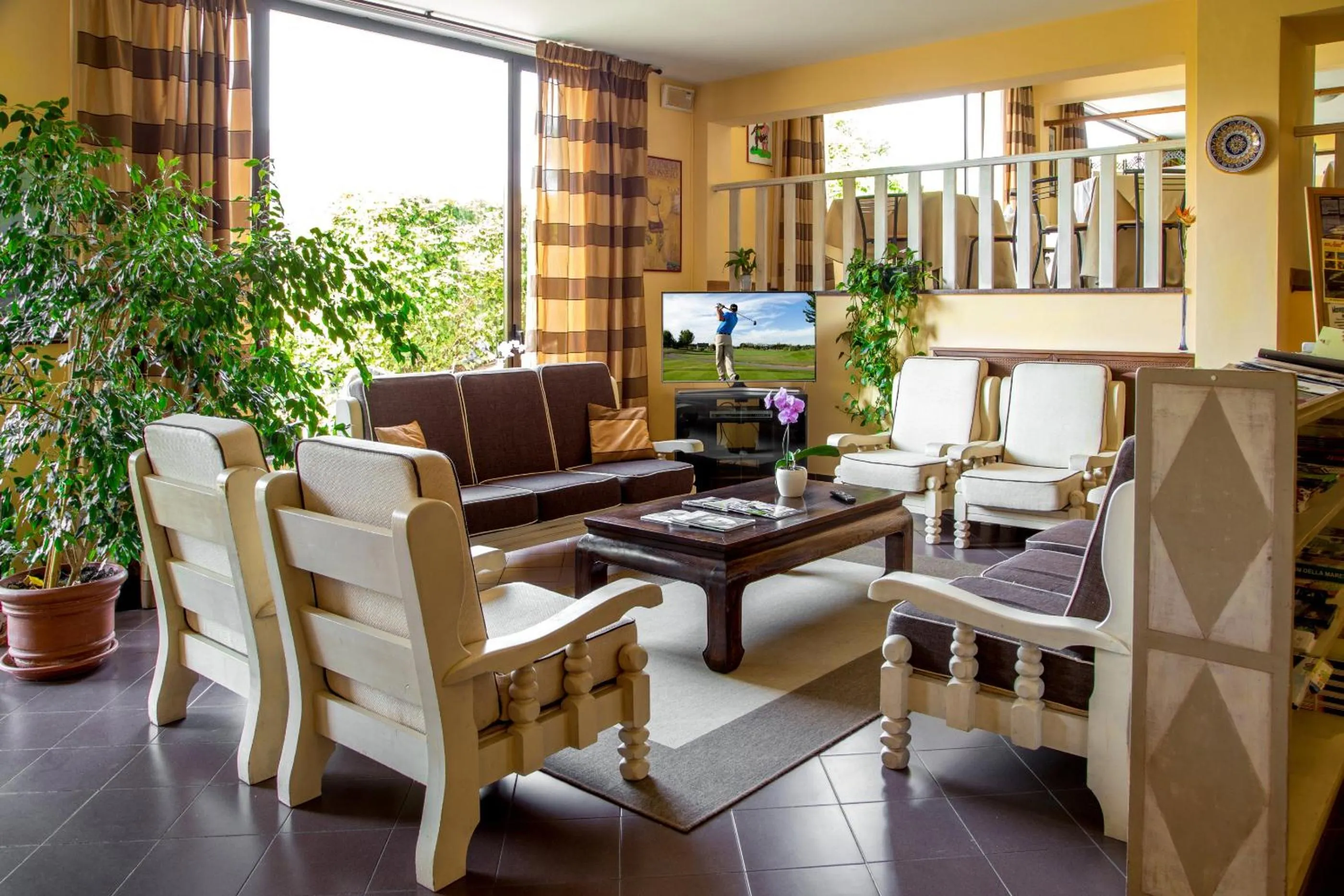 Communal lounge/ TV room in Valle Del Buttero