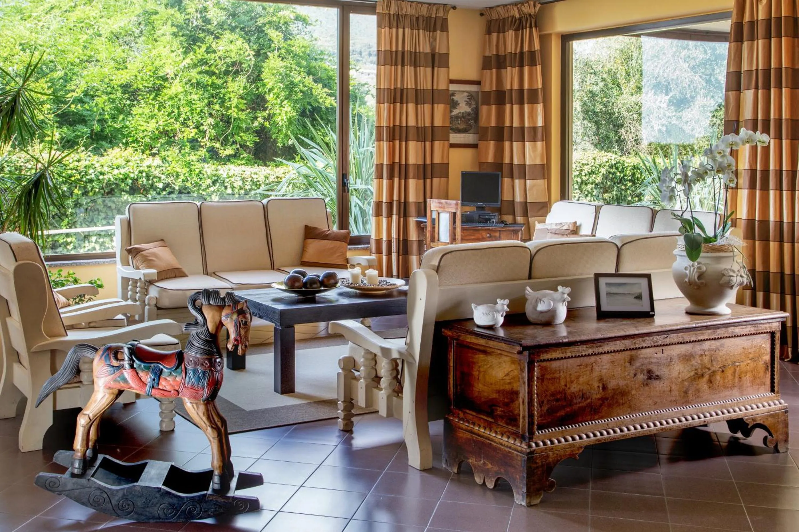 Communal lounge/ TV room in Valle Del Buttero