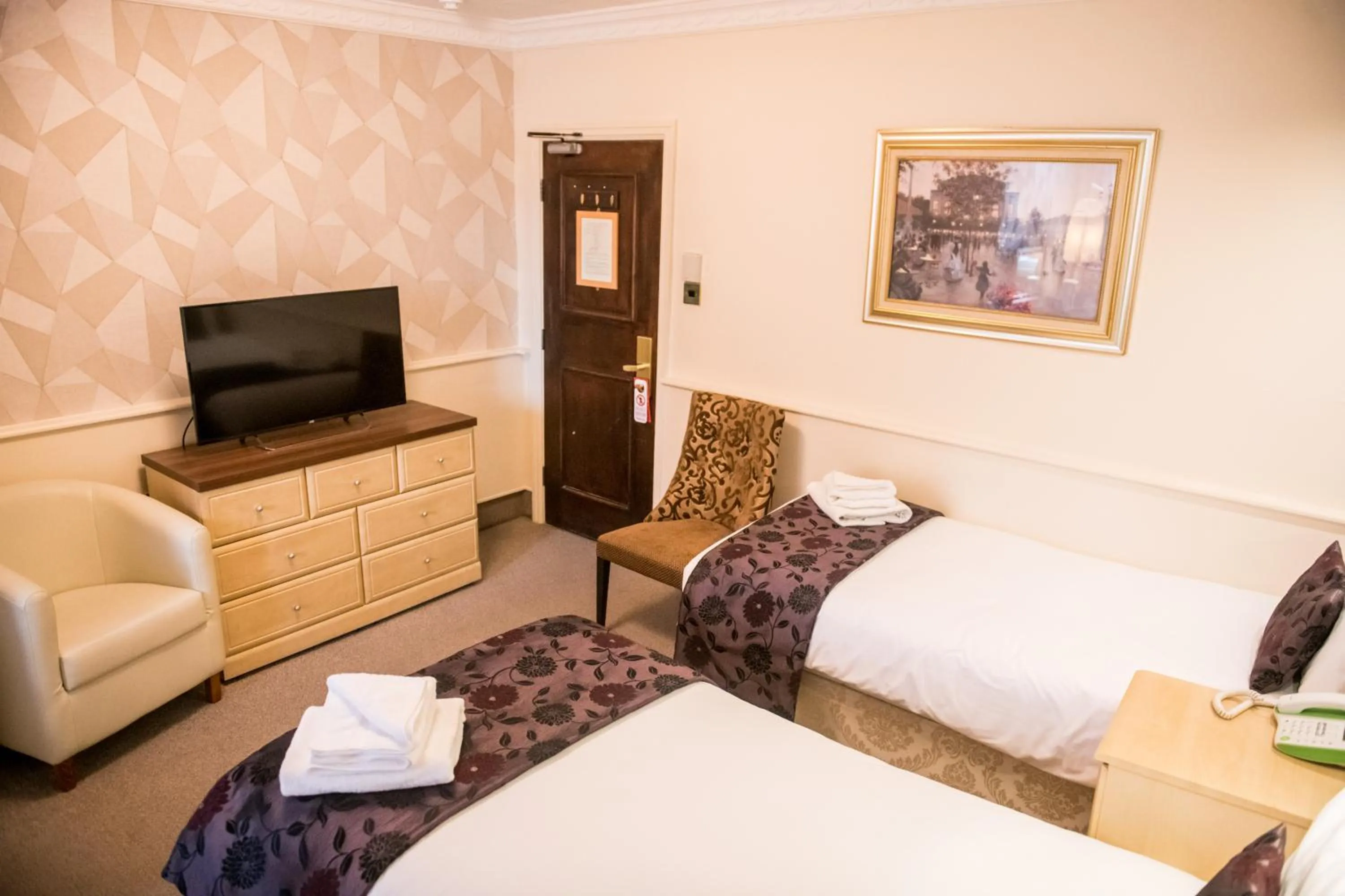 Bedroom, Bed in Clifton Park Hotel - Adults Only