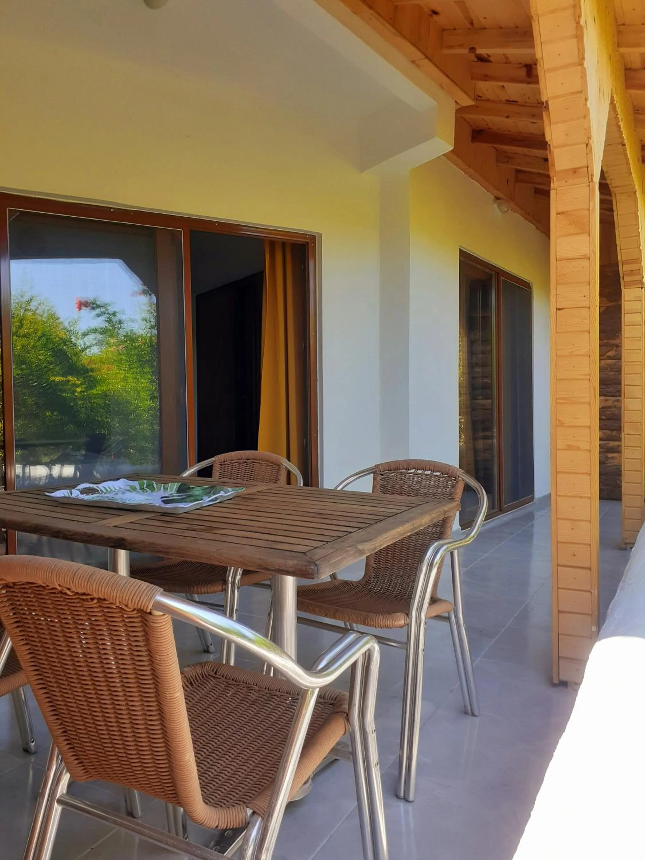 Balcony/Terrace in Sunset Boutique Hotel & Apartments