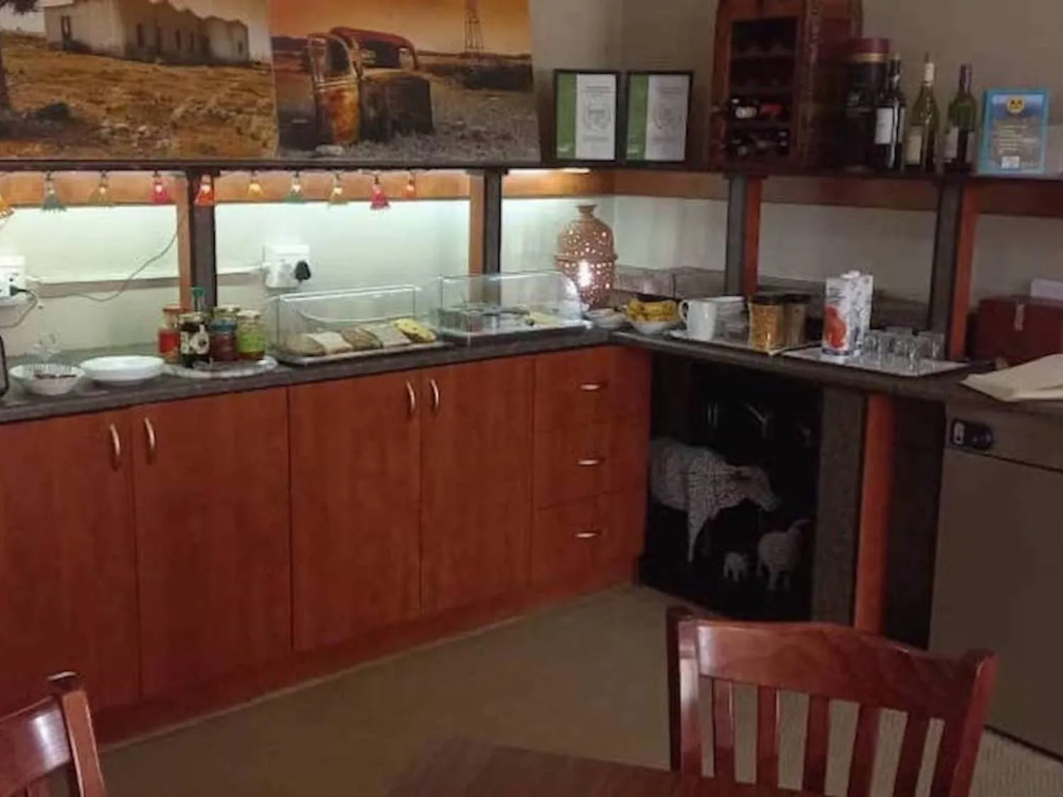 Dining area in Goibib Mountain Lodge