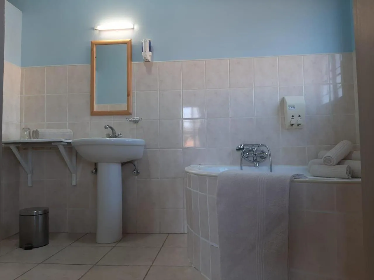 Bathroom in Goibib Mountain Lodge