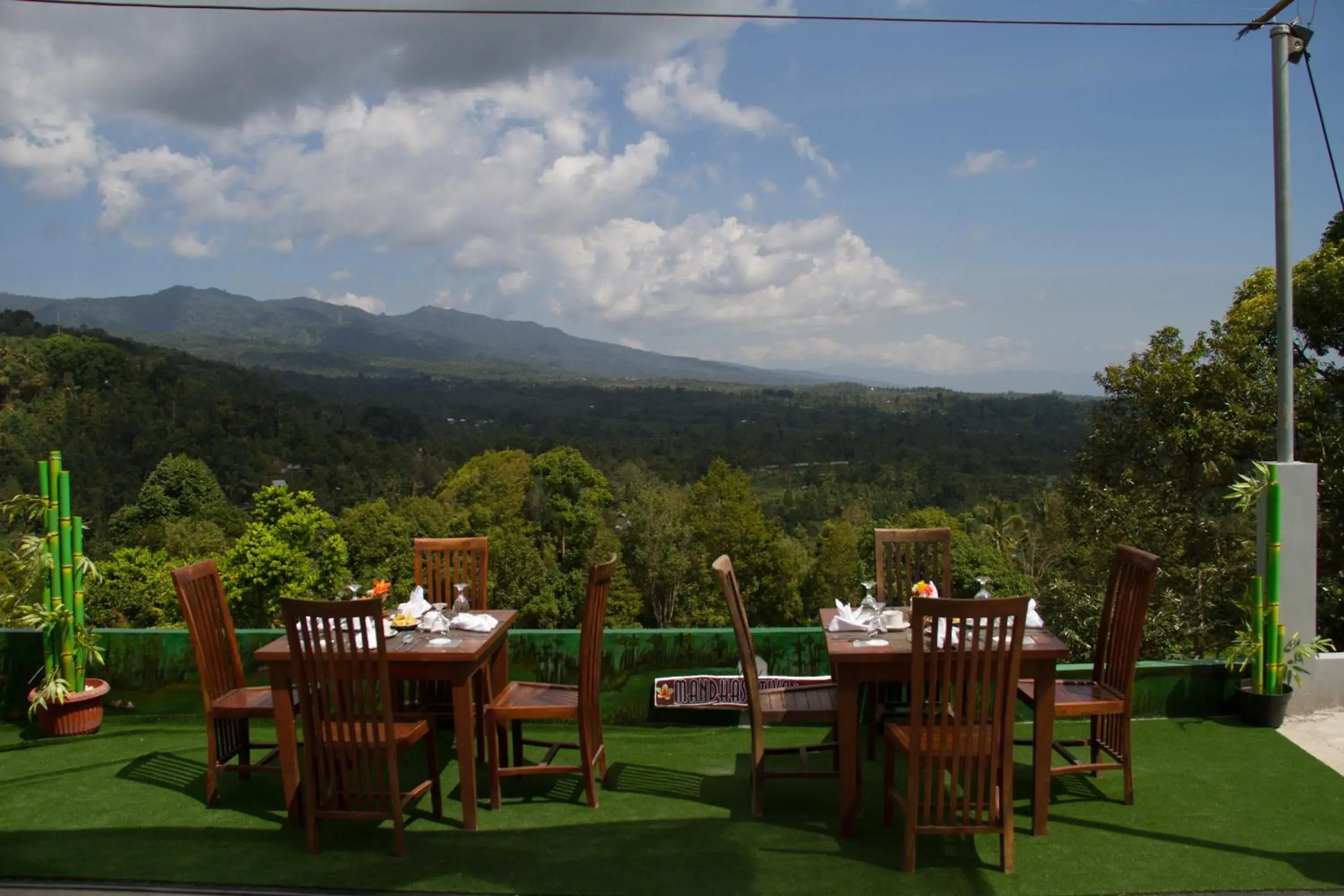 Restaurant/places to eat in Mandhasativa Homestay Restaurant/places to eat in Mandhasativa Homestay