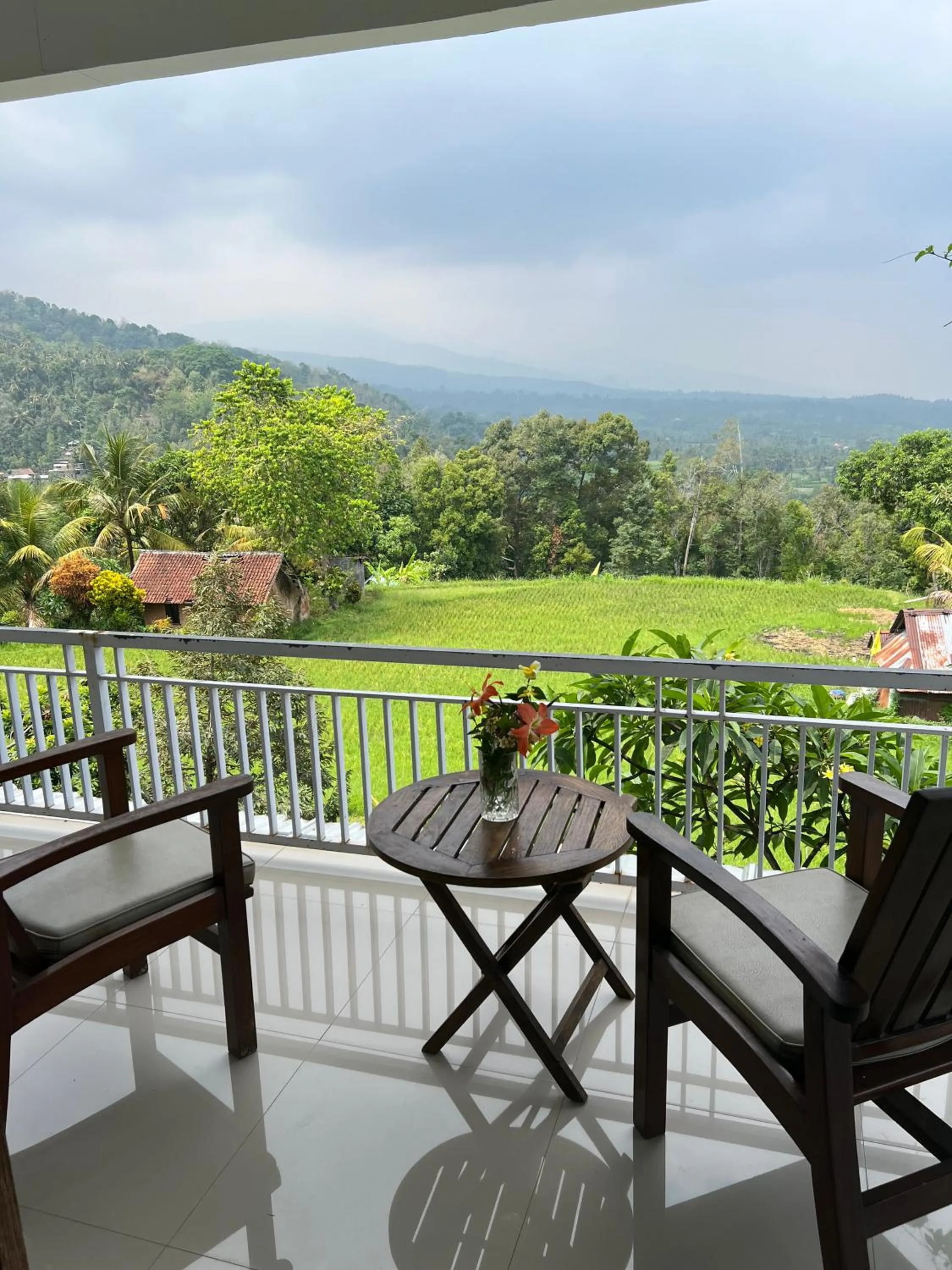 Patio in Mandhasativa Homestay